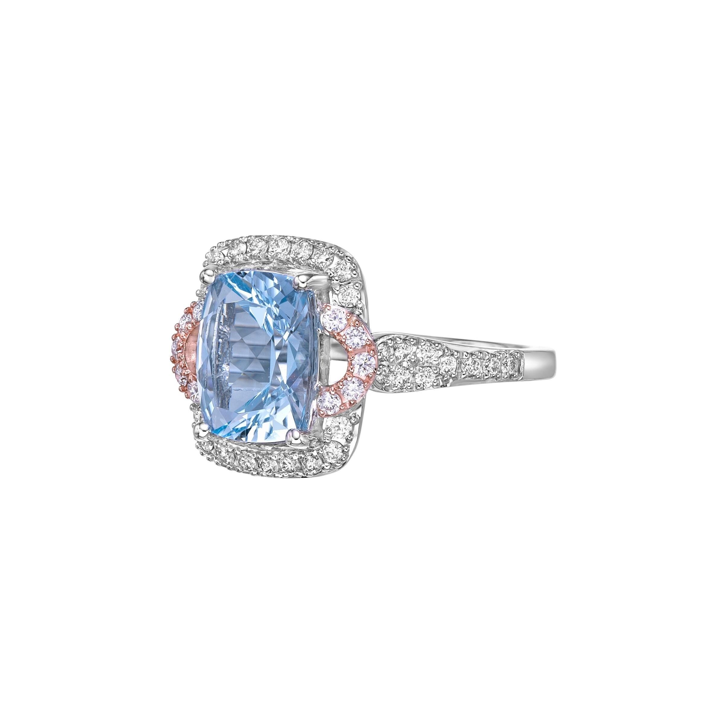 2,38 Karat Aquamarin Fancy Ring aus 18 Karat Weiß- und Roségold mit Diamant.   (Kissenschliff) im Angebot