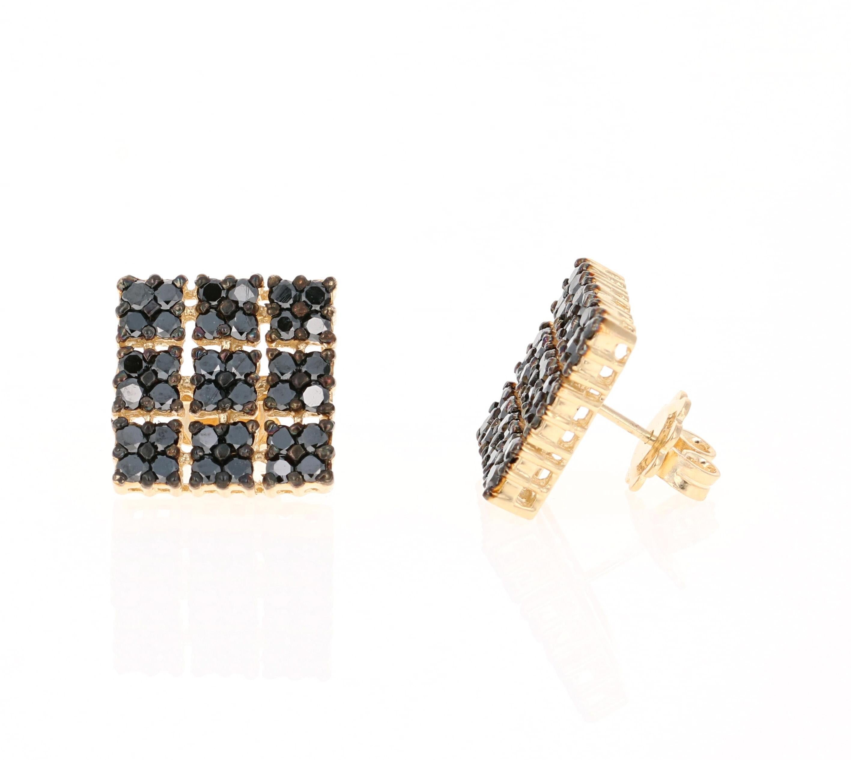 Taille ronde Boucles d'oreilles en or jaune 14 carats avec diamants noirs de 2,38 carats en vente