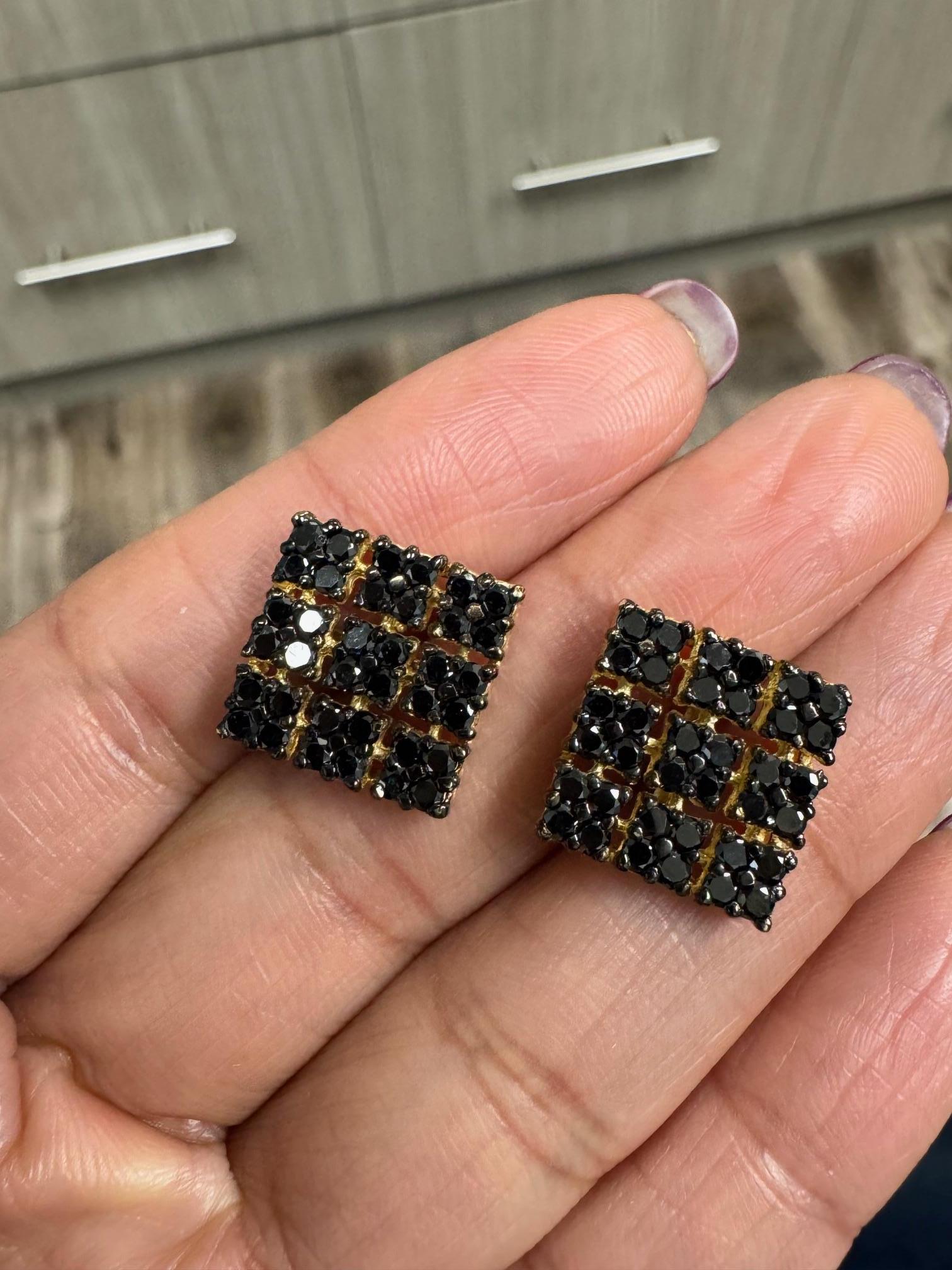 Orecchini in oro giallo 14 carati con diamante nero da 2,38 carati in vendita 2