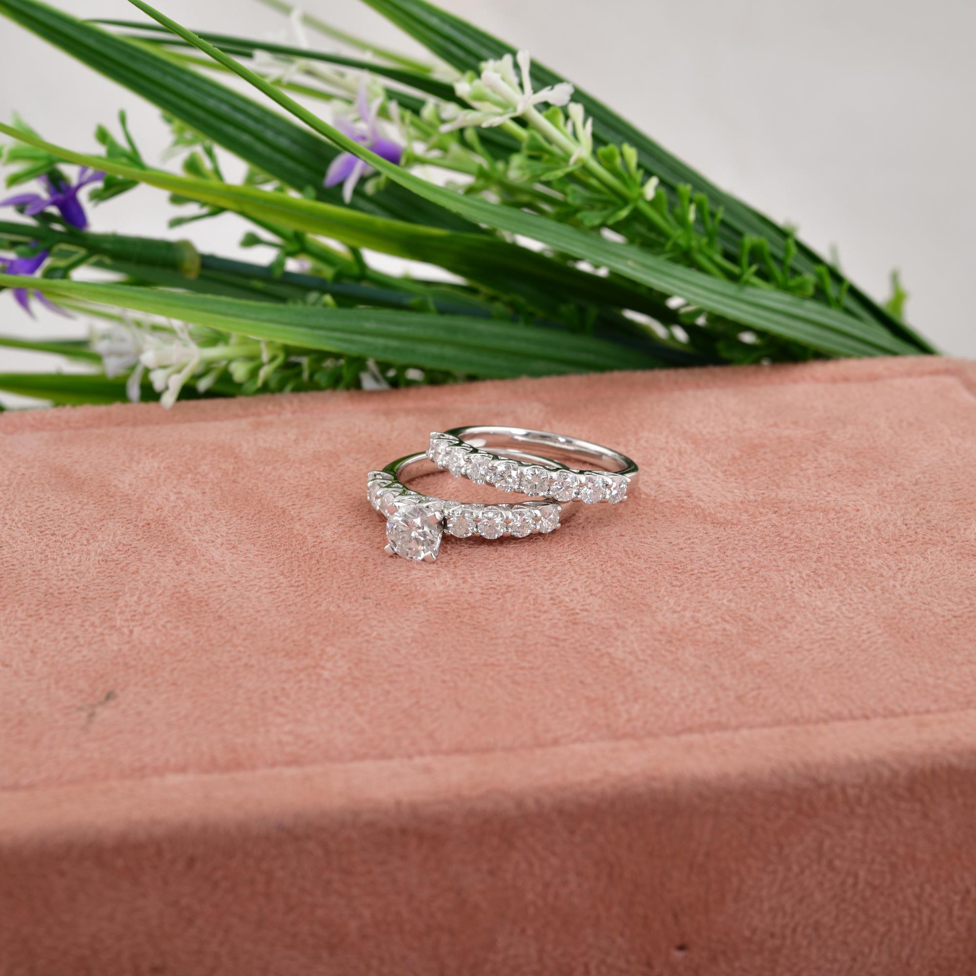 Taille ronde 2.38 Carat SI/HI Diamond Round Cut Wedding Engagement White Gold Ring Set en vente