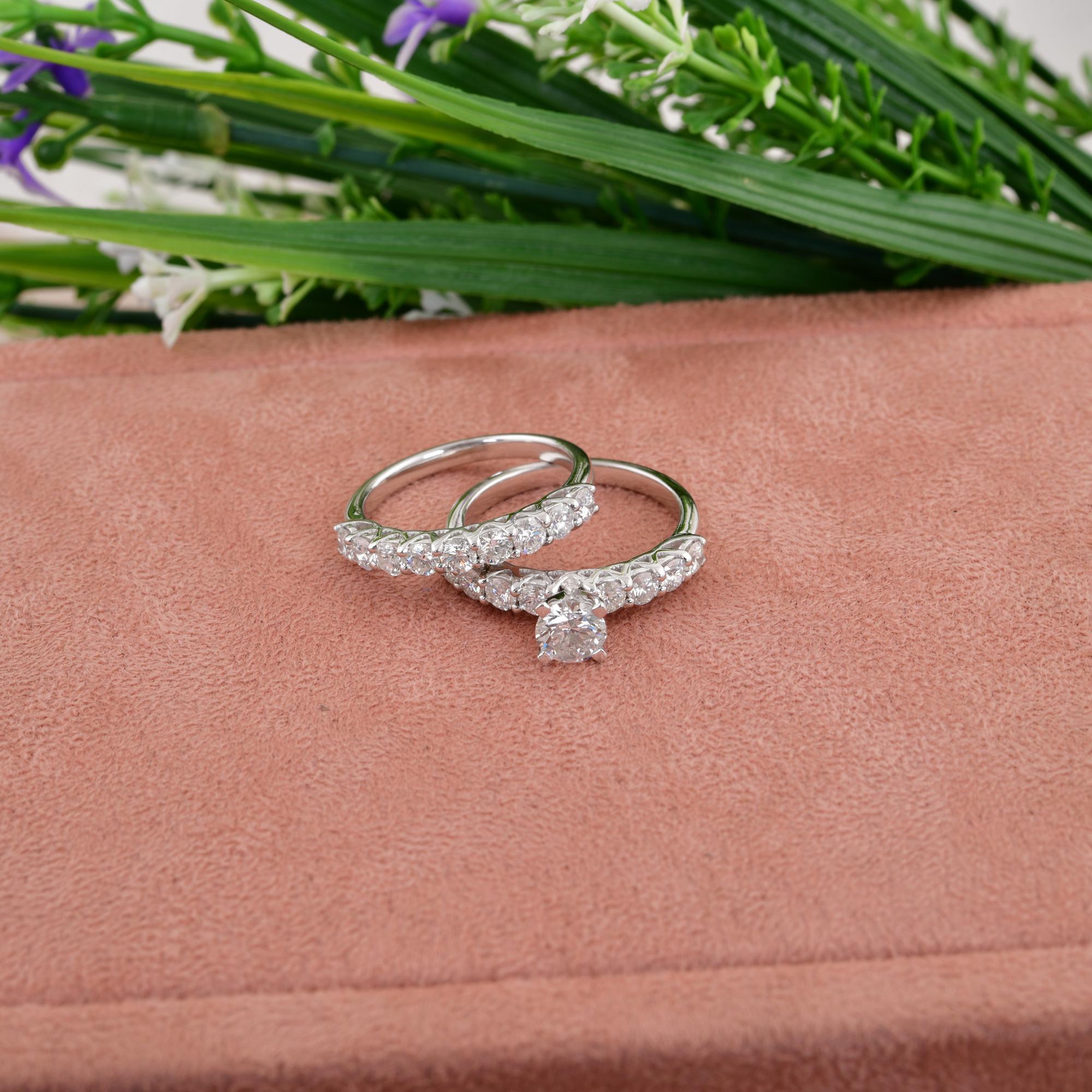 2.38 Carat SI/HI Diamond Round Cut Wedding Engagement White Gold Ring Set en vente 1