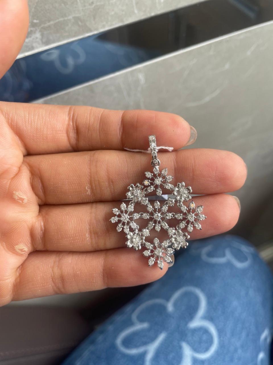 Ciondolo con diamante da 2,38 carati in vendita 1