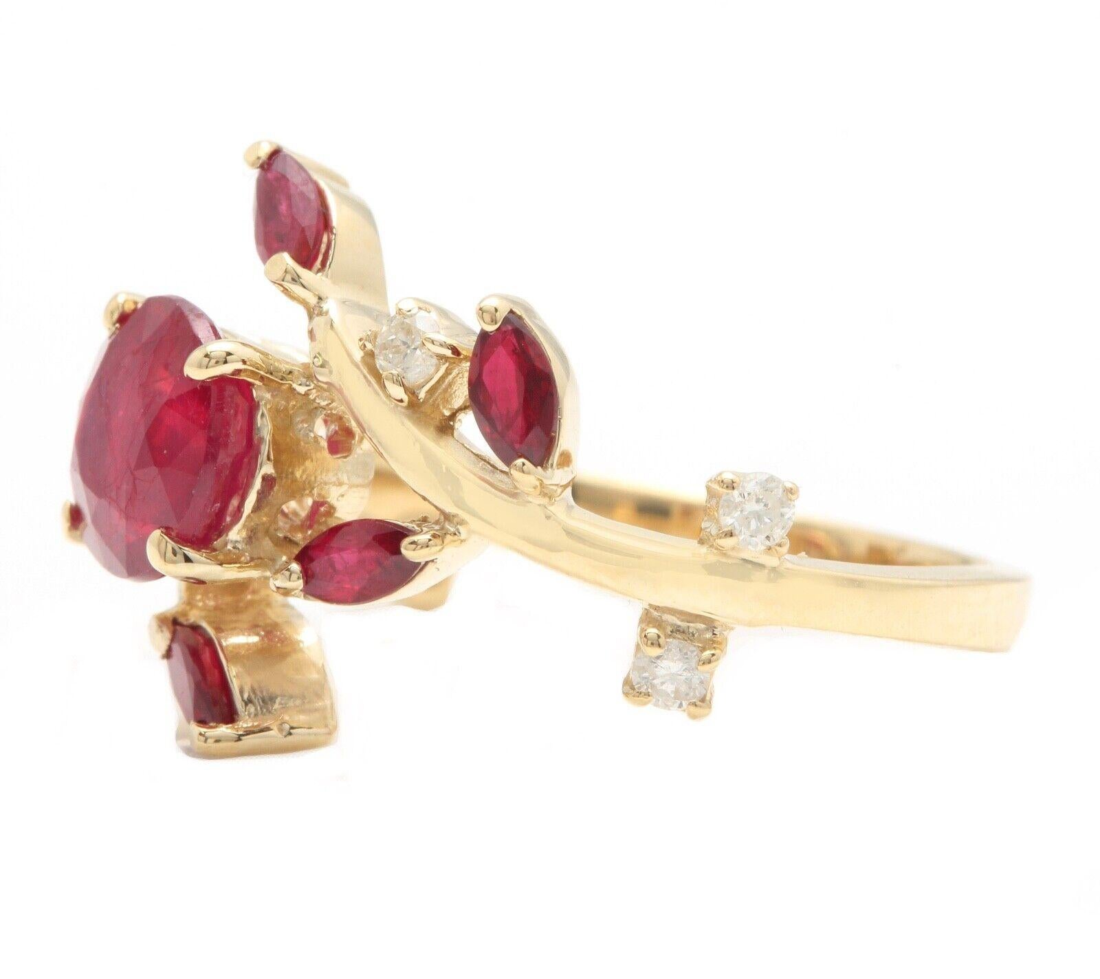 2.38 Carats Impressive Natural Red Ruby and Diamond 14K Yellow Gold Ring In New Condition For Sale In Los Angeles, CA