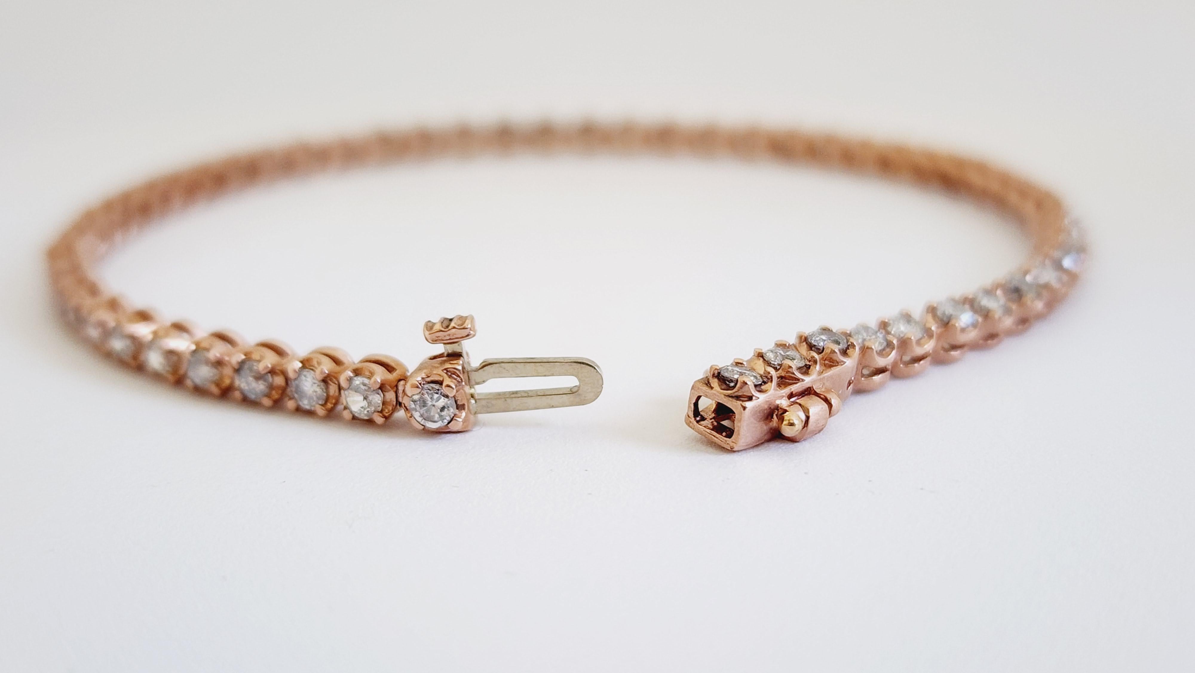 Bracelet tennis coupe-douce en or rose 14 carats et diamants naturels de 2,38 carats en vente 1