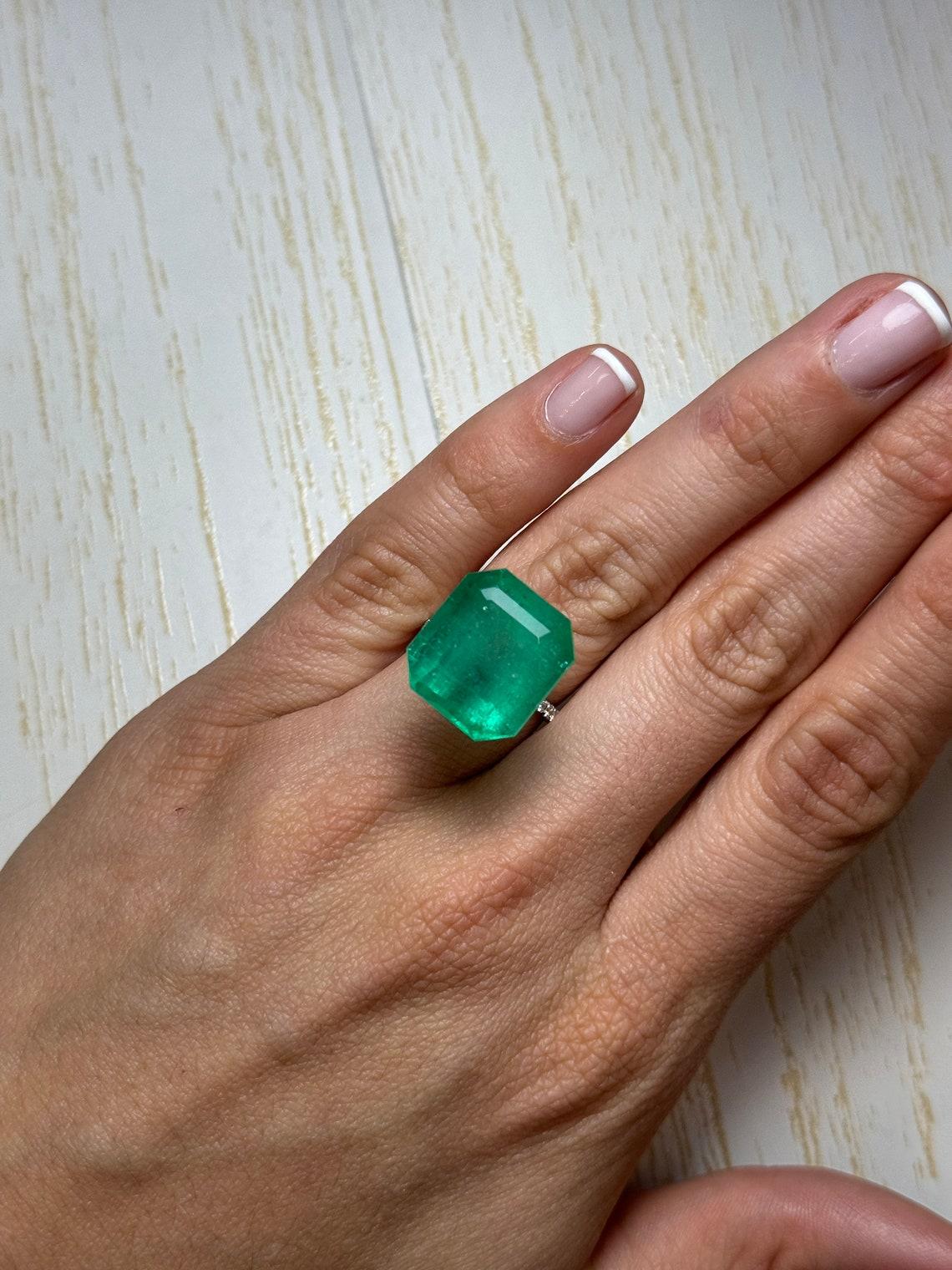 23.85 Carat 17x15.6 Huge Loose Colombian Emerald - Emerald Cut Muzo Green May For Sale 1