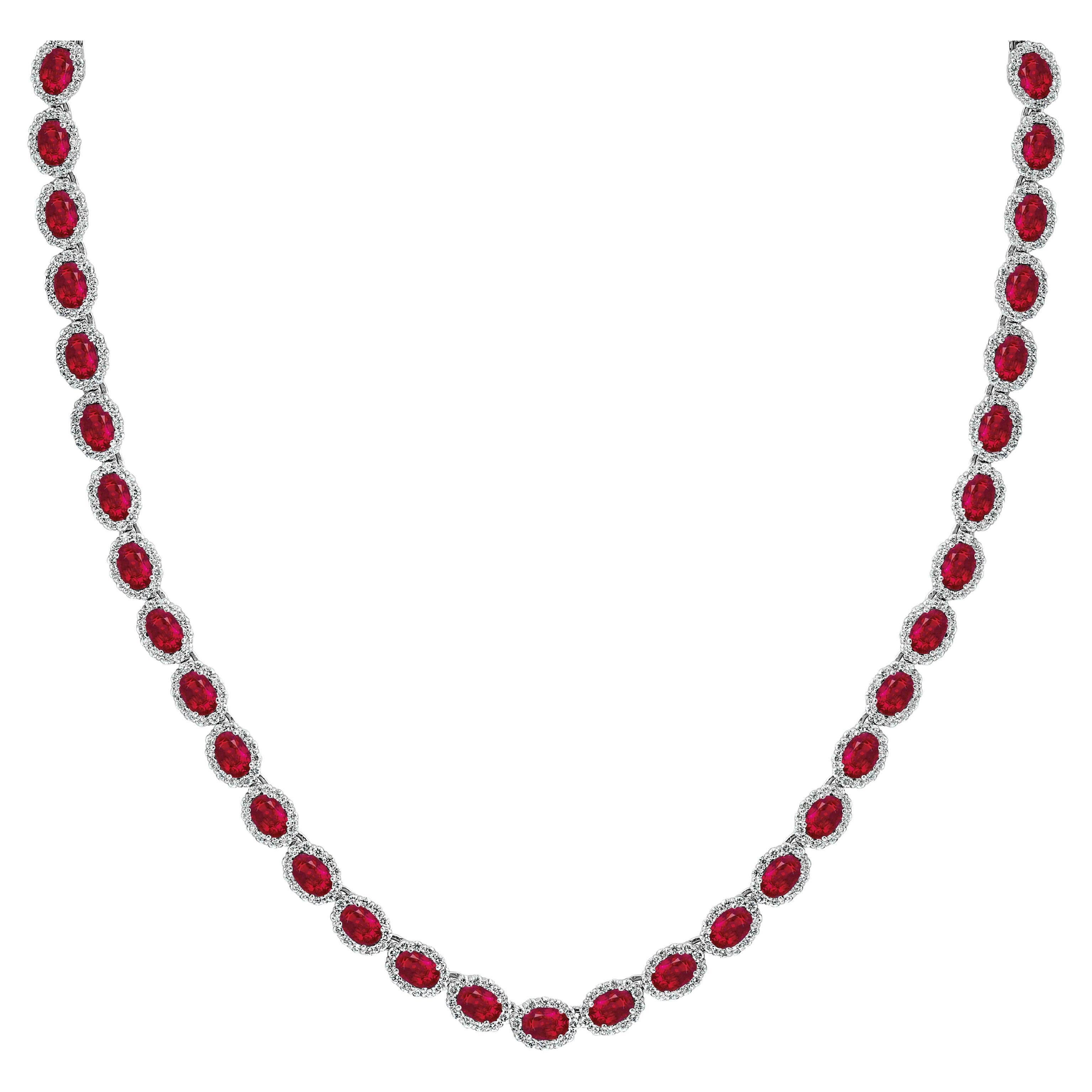 Collier en or blanc 14K composé de rubis et de diamants de 23,88 carats et de taille ovale