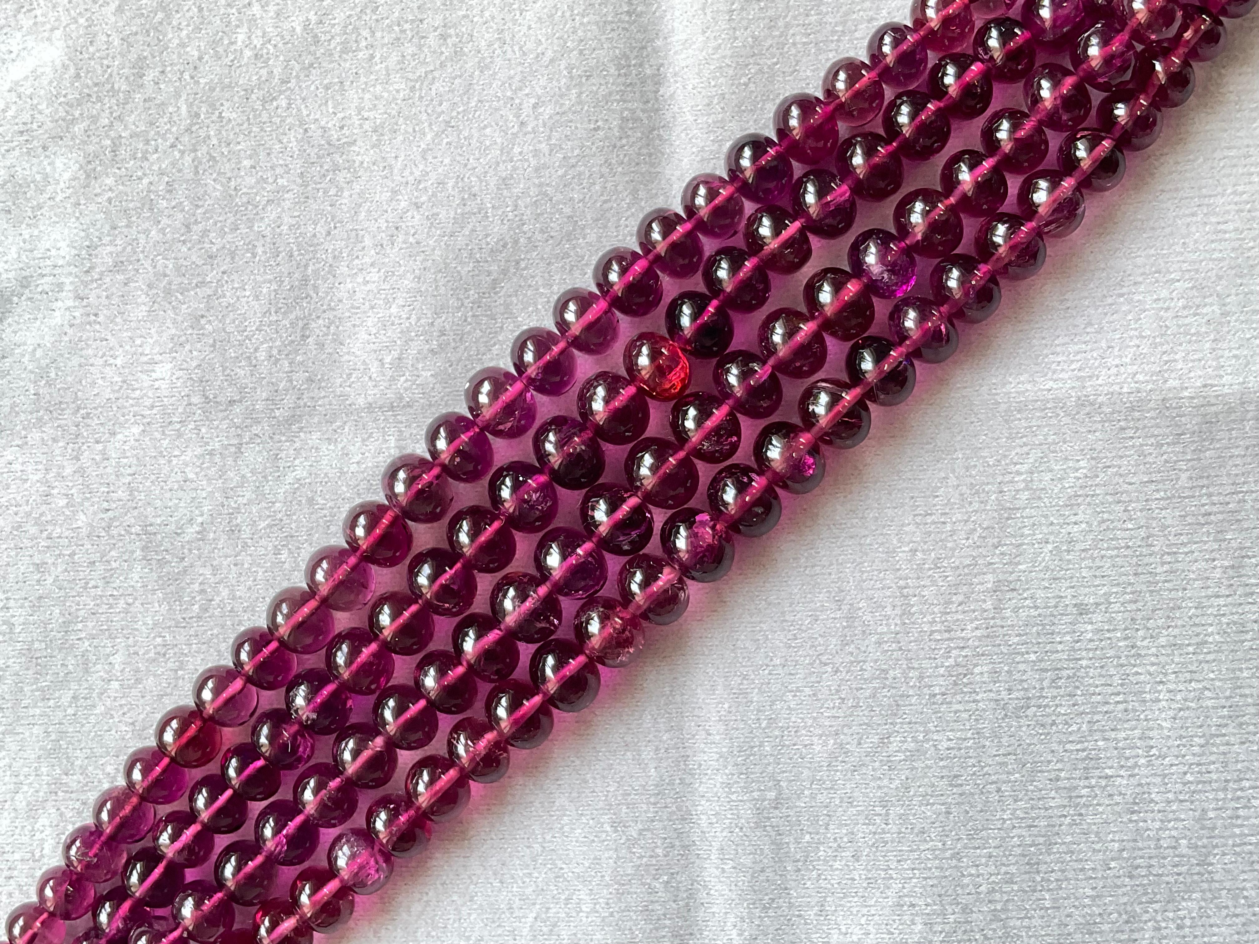 238,90 carati Tormalina Rubellite Perline rotonde lisce per gioielli Nature Gemma in vendita 5
