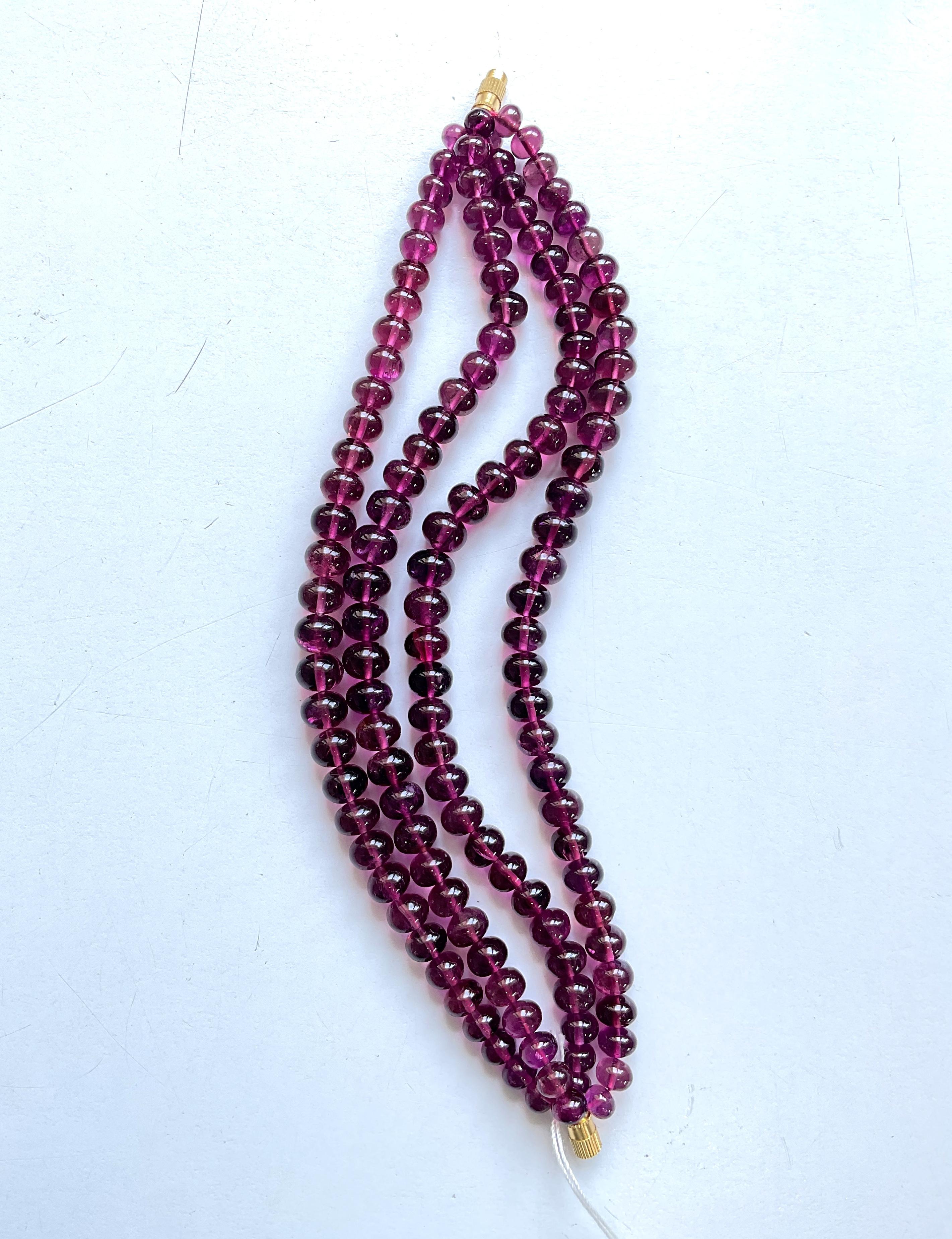 238,90 carati Tormalina Rubellite Perline rotonde lisce per gioielli Nature Gemma In condizioni Nuovo in vendita a Jaipur, RJ