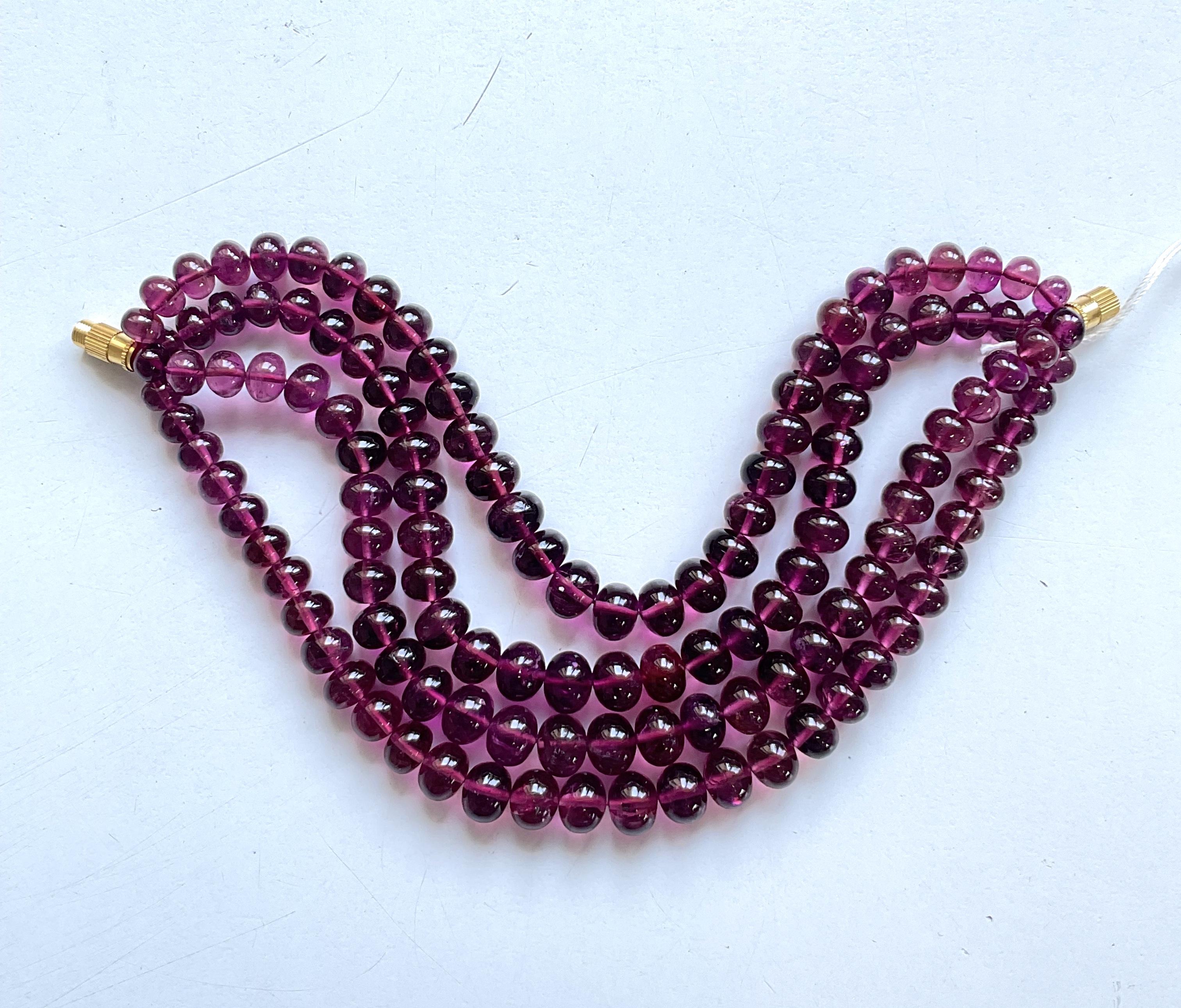 238,90 carati Tormalina Rubellite Perline rotonde lisce per gioielli Nature Gemma in vendita 1