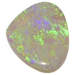 Opale grise de forme libre cabochon de 2.38 carats d'Australie