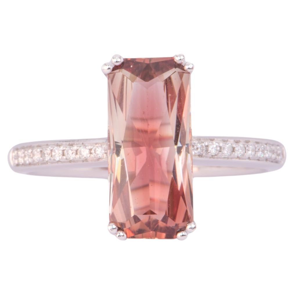 2.38ct Oregon Sunstone with Diamond Band 14K White Gold Engagement Ring R6586