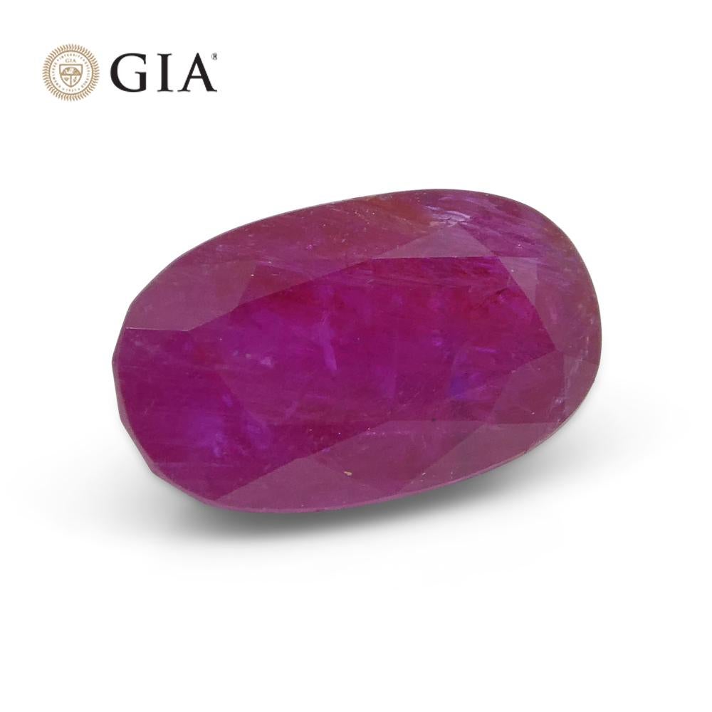 Rubino ovale rosso violaceo 2.38ct GIA certificato Tajikistan non riscaldato in vendita 6