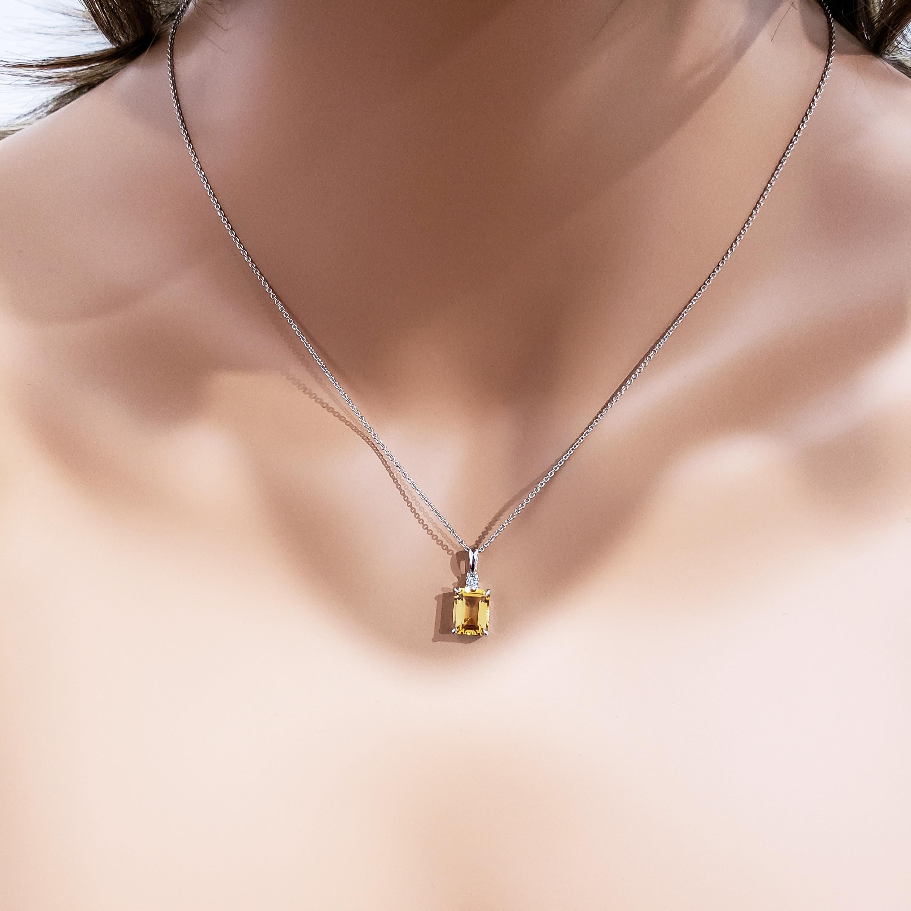 Contemporary Roman Malakov 2.39 Carat Citrine and Diamond Solitaire Pendant Necklace