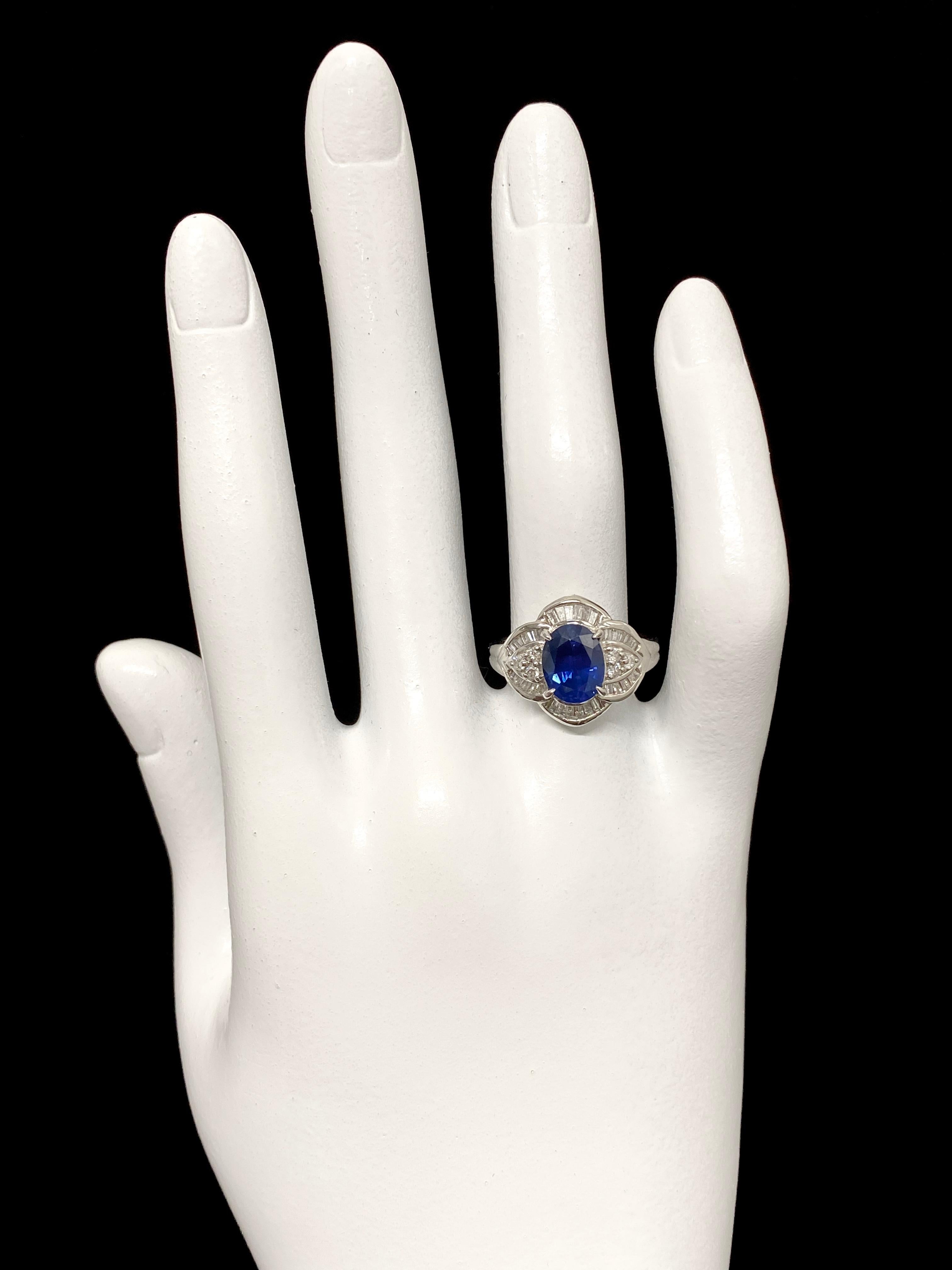 Women's 2.39 Carat Natural Sapphire and Diamond Antique Ring Set in Platinum For Sale