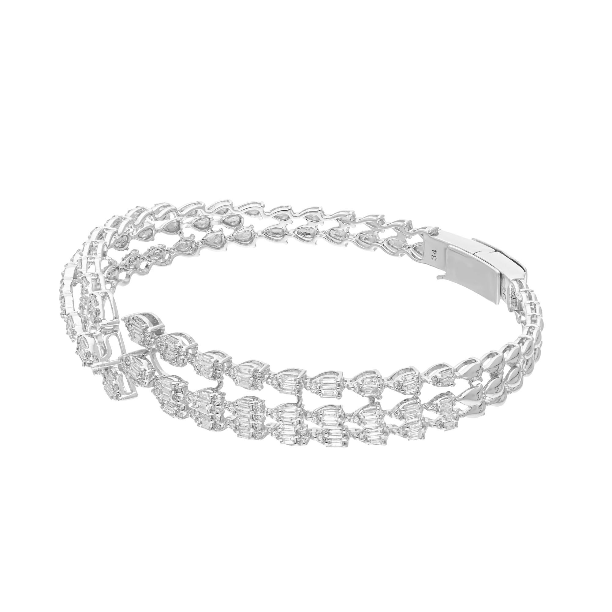 Modern 2.39 Carat SI/H Baguette Diamond Bangle Bracelet 18 Karat White Gold Jewelry For Sale