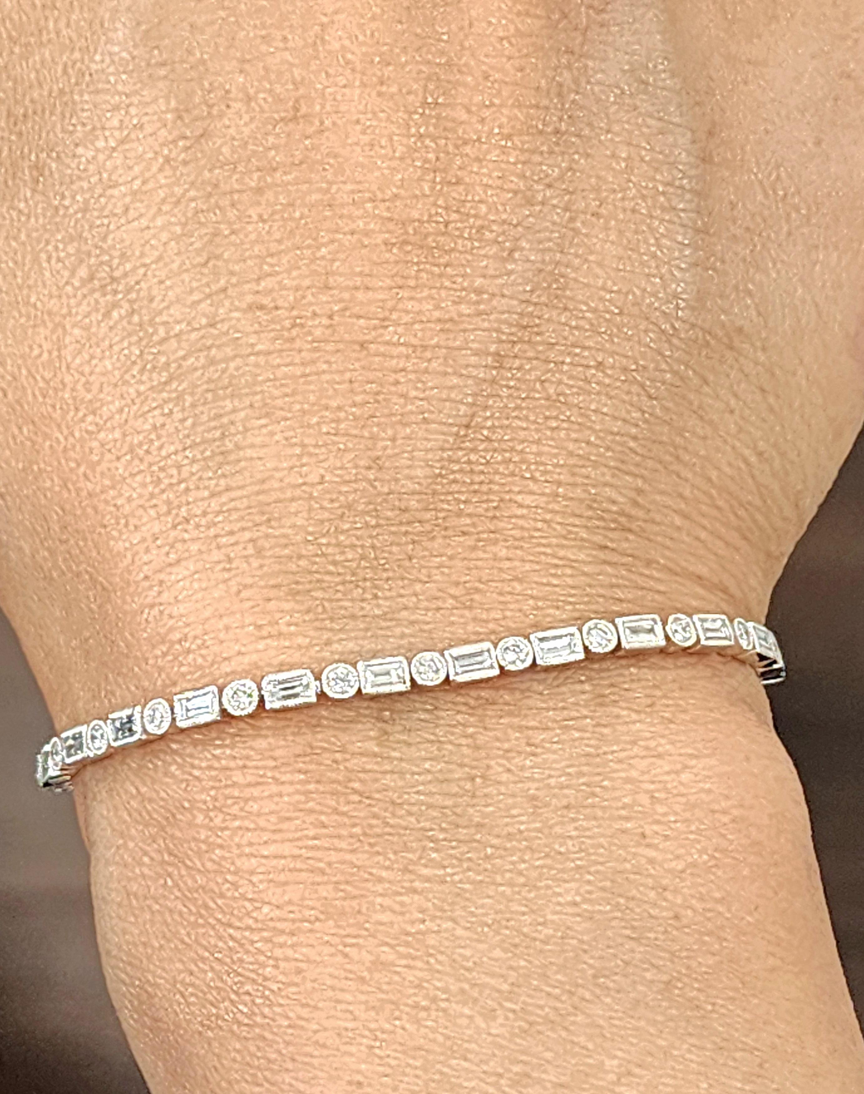 Pulsera de diamantes de 2.39 ct Moderno en venta