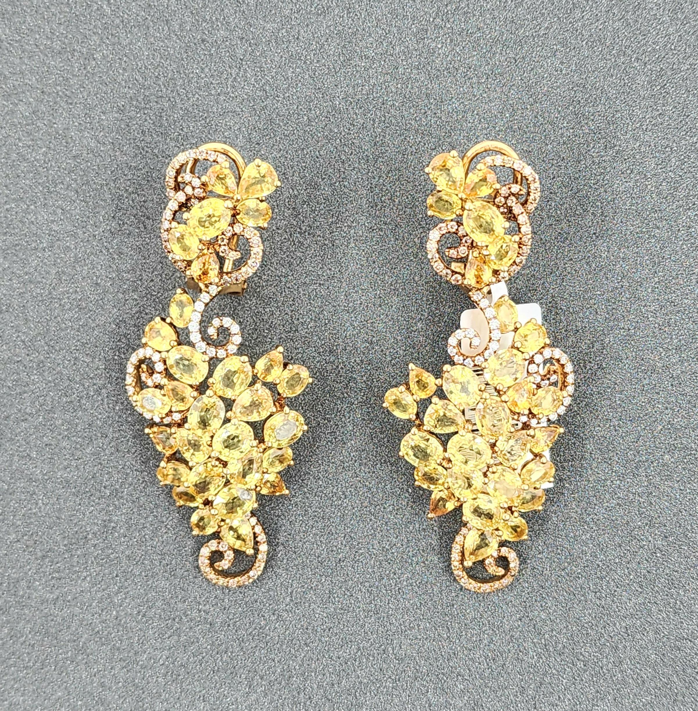 23.98 ct Natural Yellow Sapphire & Diamond Dangle Earrings In New Condition For Sale In Chicago, IL