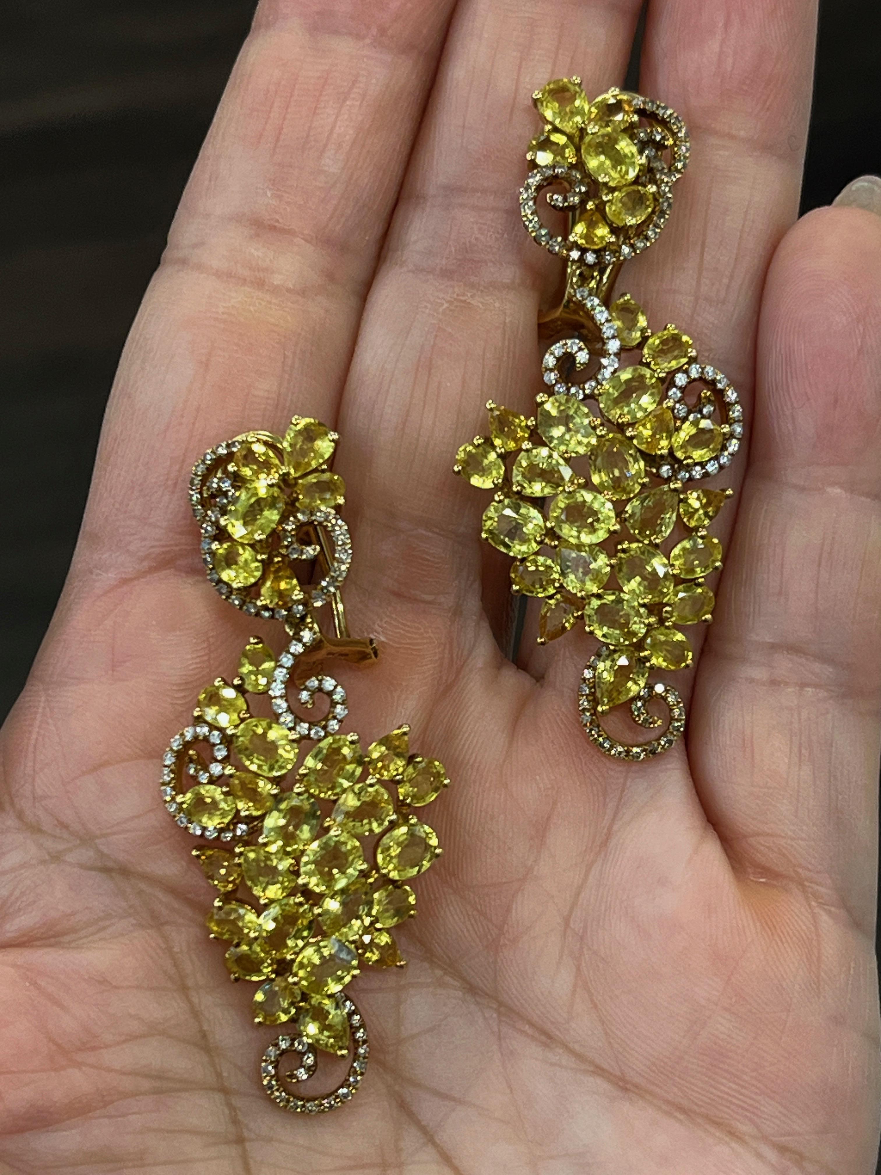 Women's or Men's 23.98 ct Natural Yellow Sapphire & Diamond Dangle Earrings For Sale
