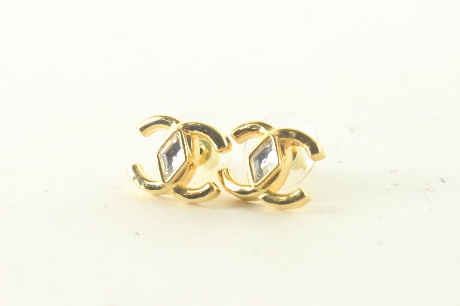 23C CHANEL CC Logo Crystal Earrings Studs Gold Tone 5CZ811K For Sale 6