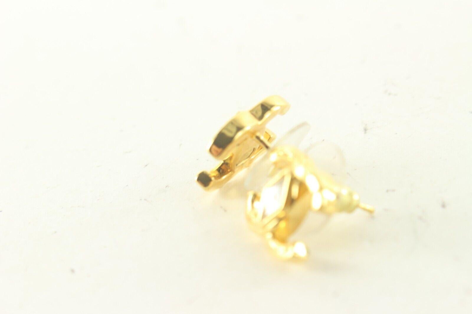 23C CHANEL CC Logo Crystal Earrings Studs Gold Tone 5CZ811K 1