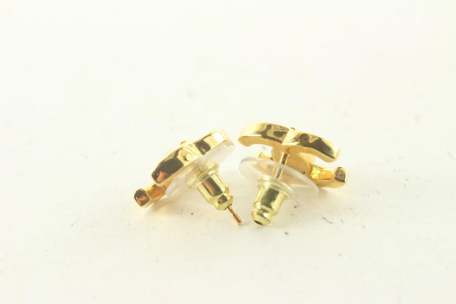 23C CHANEL CC Logo Crystal Earrings Studs Gold Tone 5CZ811K For Sale 3