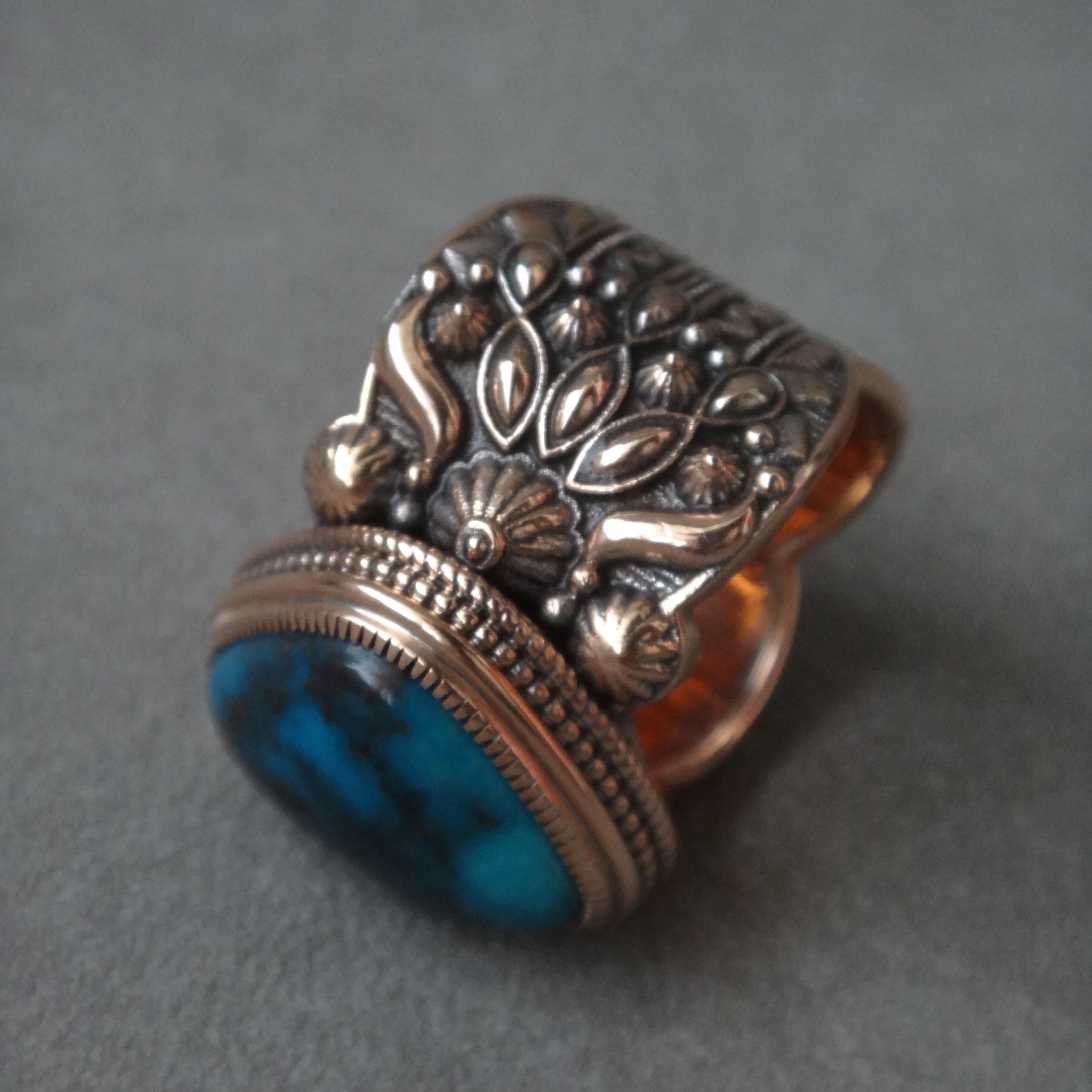 23Carat Natural Dark Blue Large Bisbee Turquoise 18Karat Rose Gold Ring For Sale 2