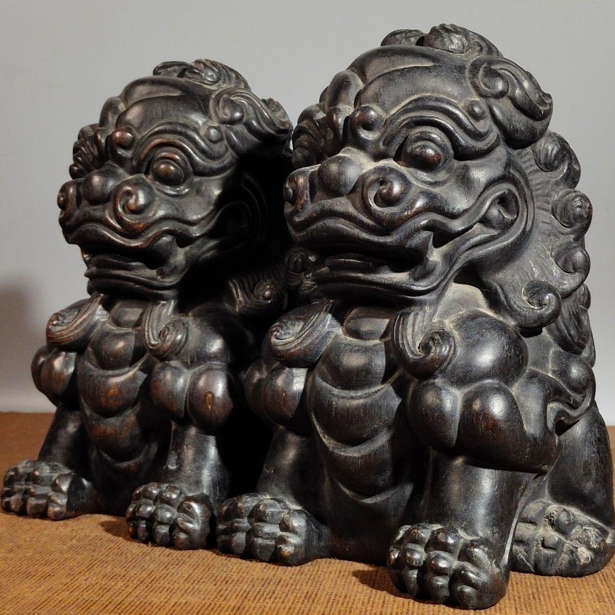23cm Vintage Chinese Auspicious Wood Lions Pair Sculptures For Sale 1