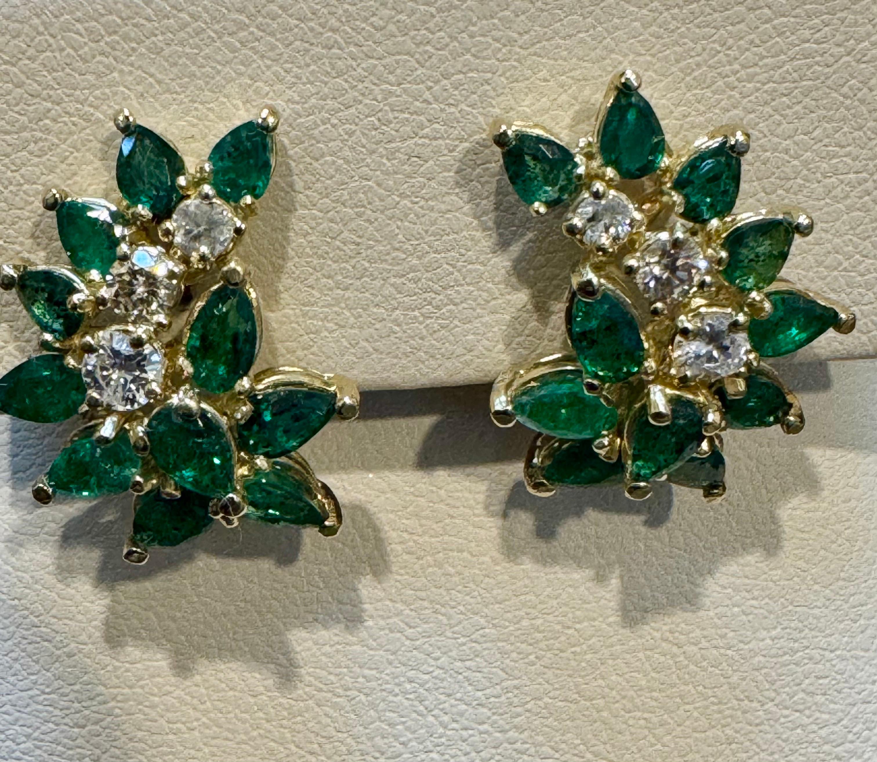 Pendiente de clip con esmeralda marquesa brasileña natural de 2,3 ct y diamante de 0,60 ct 18 KYG en venta 1