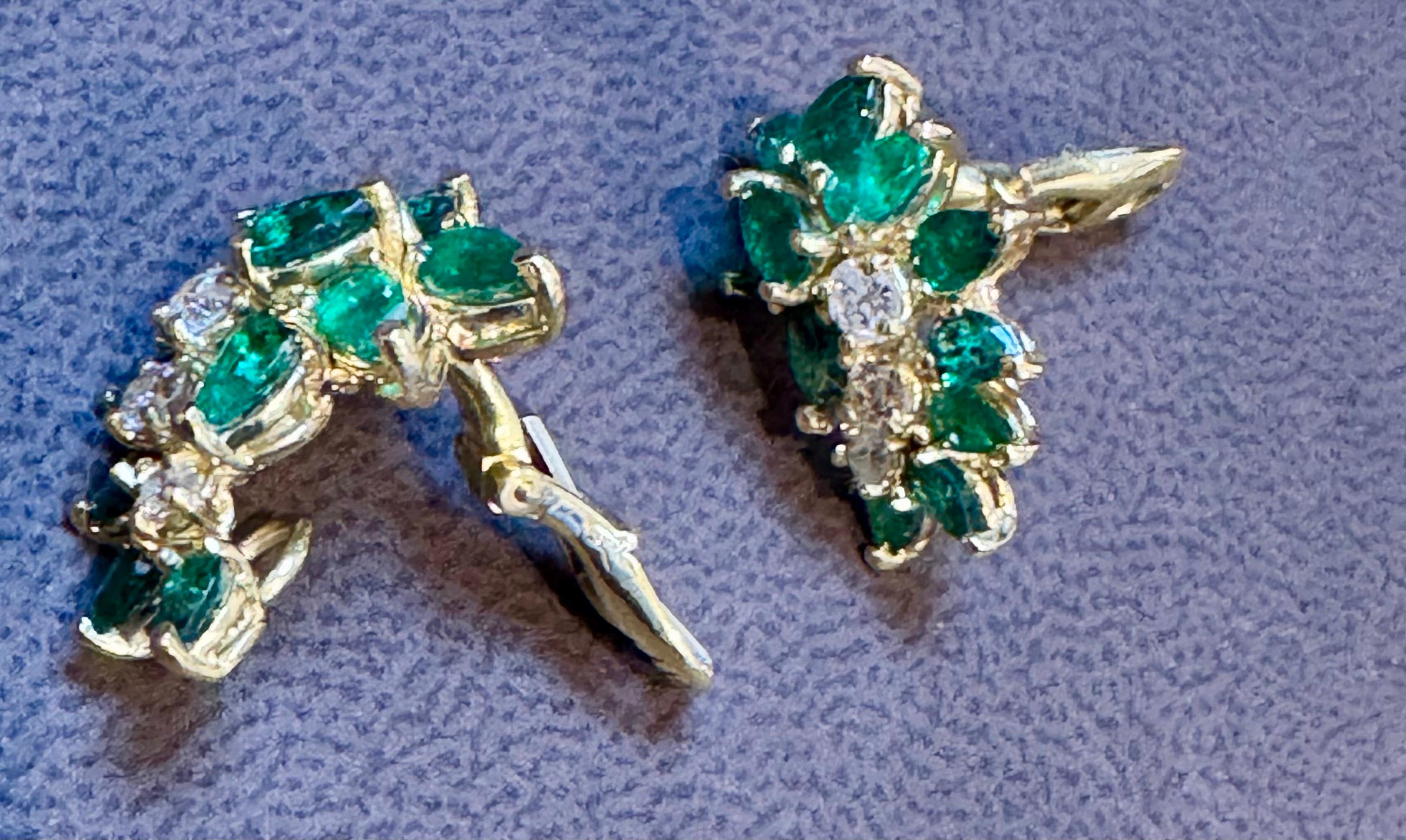 Pendiente de clip con esmeralda marquesa brasileña natural de 2,3 ct y diamante de 0,60 ct 18 KYG en venta 3
