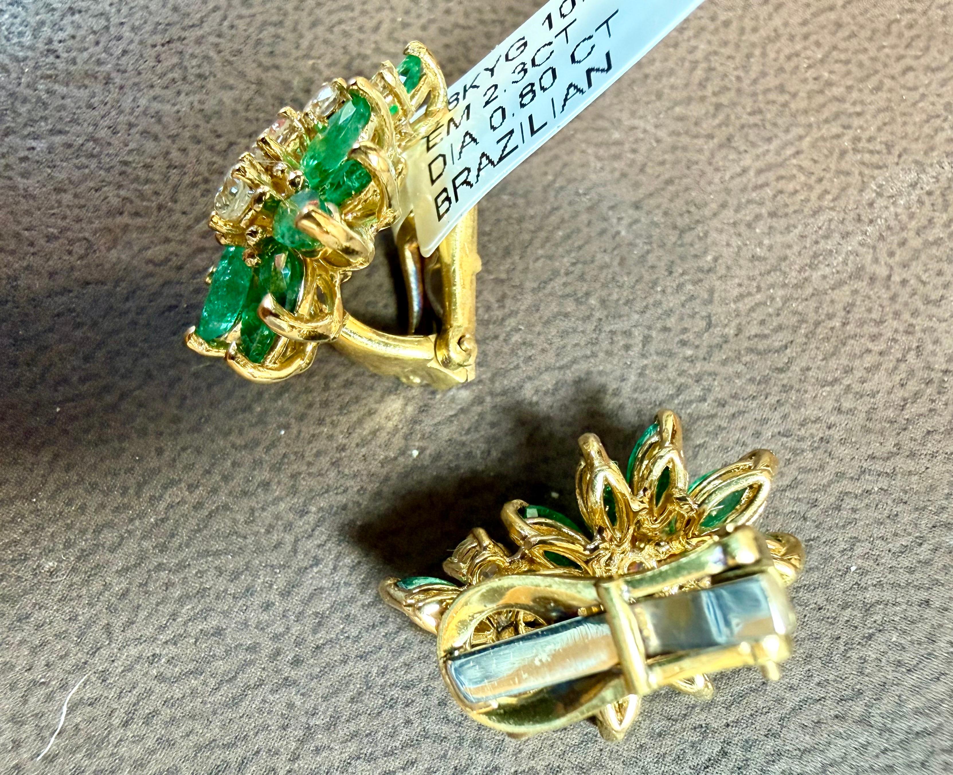 Pendiente de clip con esmeralda marquesa brasileña natural de 2,3 ct y diamante de 0,80 ct 18 KYG en venta 5