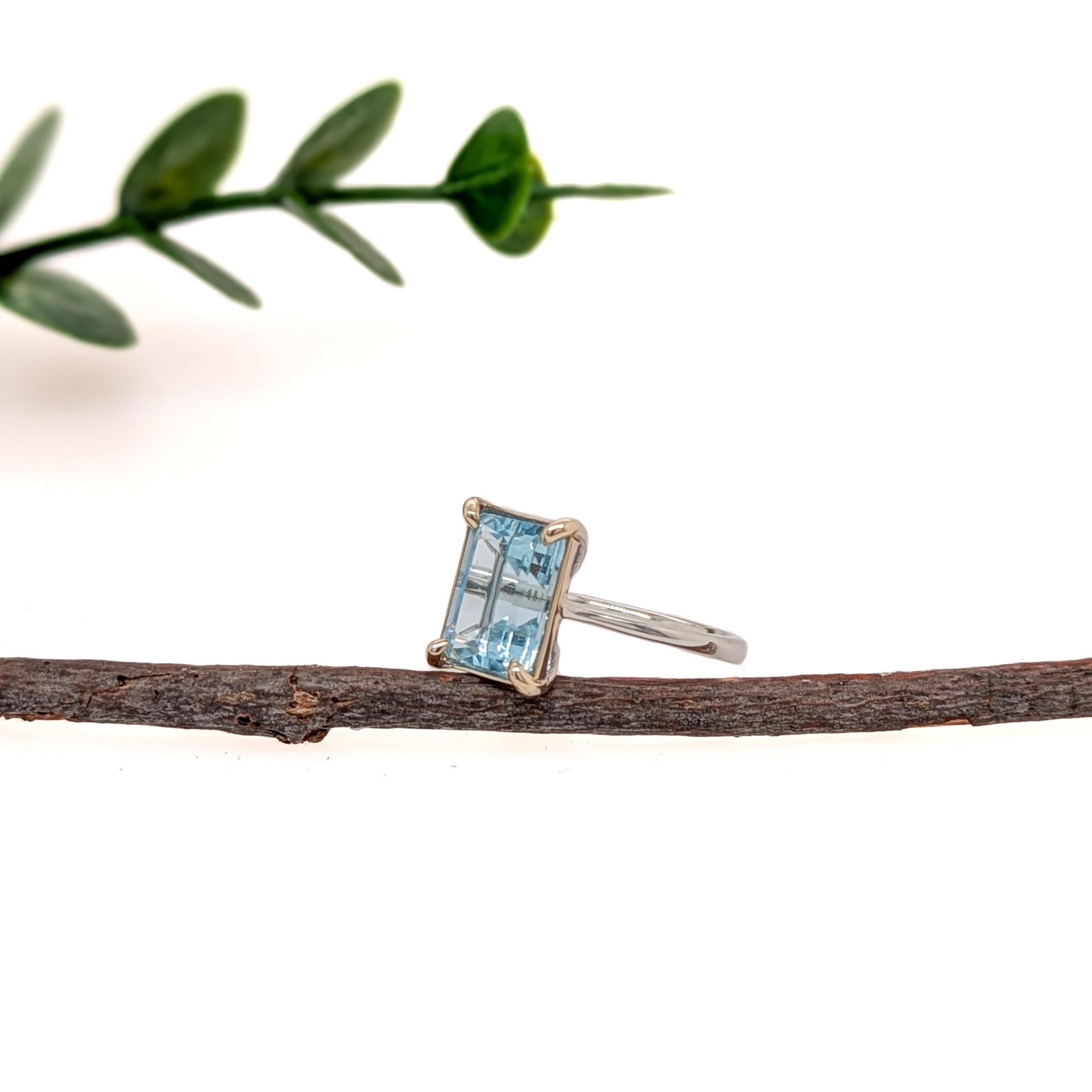 Solitär-Aquamarinring aus massivem 14K Weißgold mit 2,3 Karat Solitär  EM 9x7mm (Smaragdschliff) im Angebot