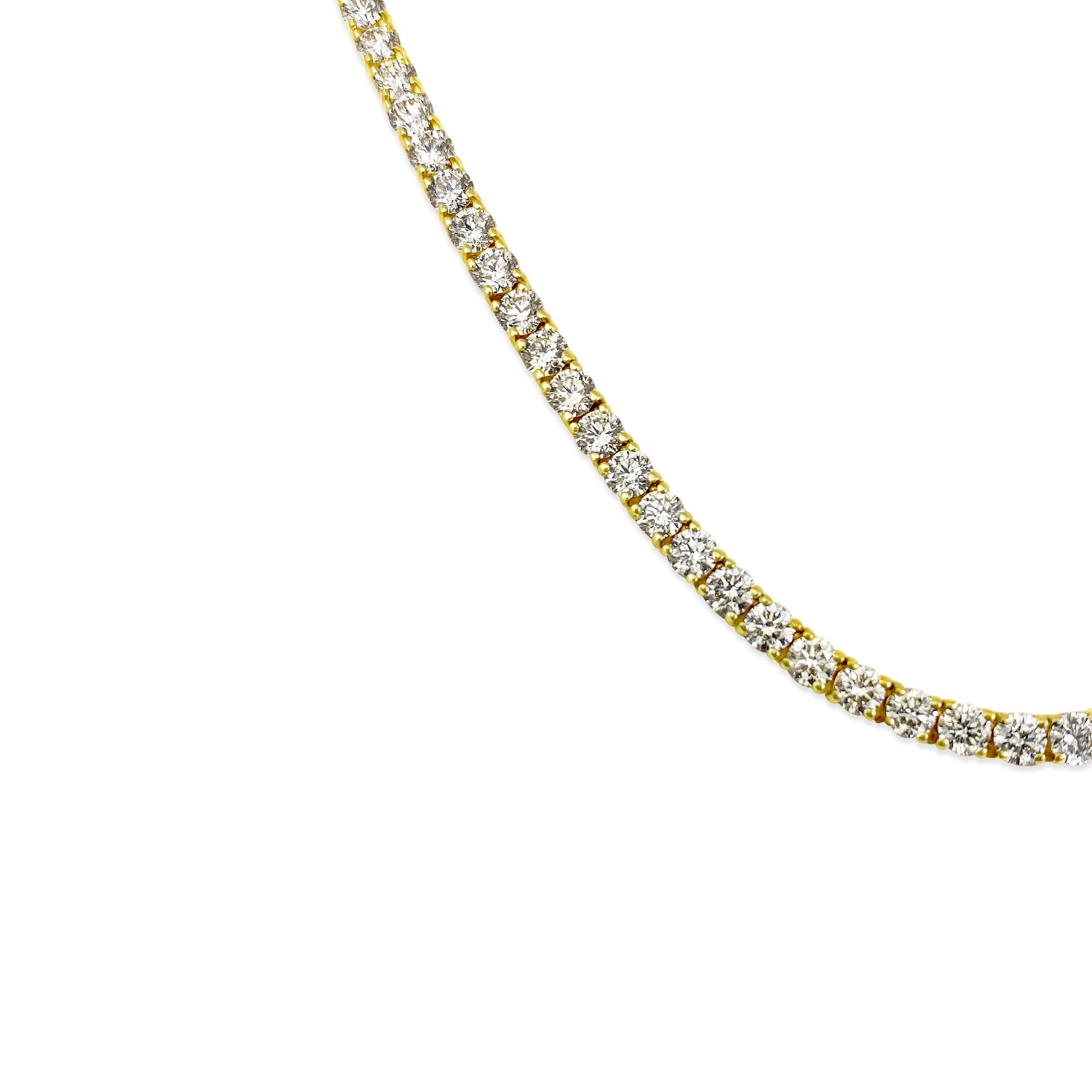 23CT VVS Diamond Tennis Necklace In Excellent Condition For Sale In Miami, FL