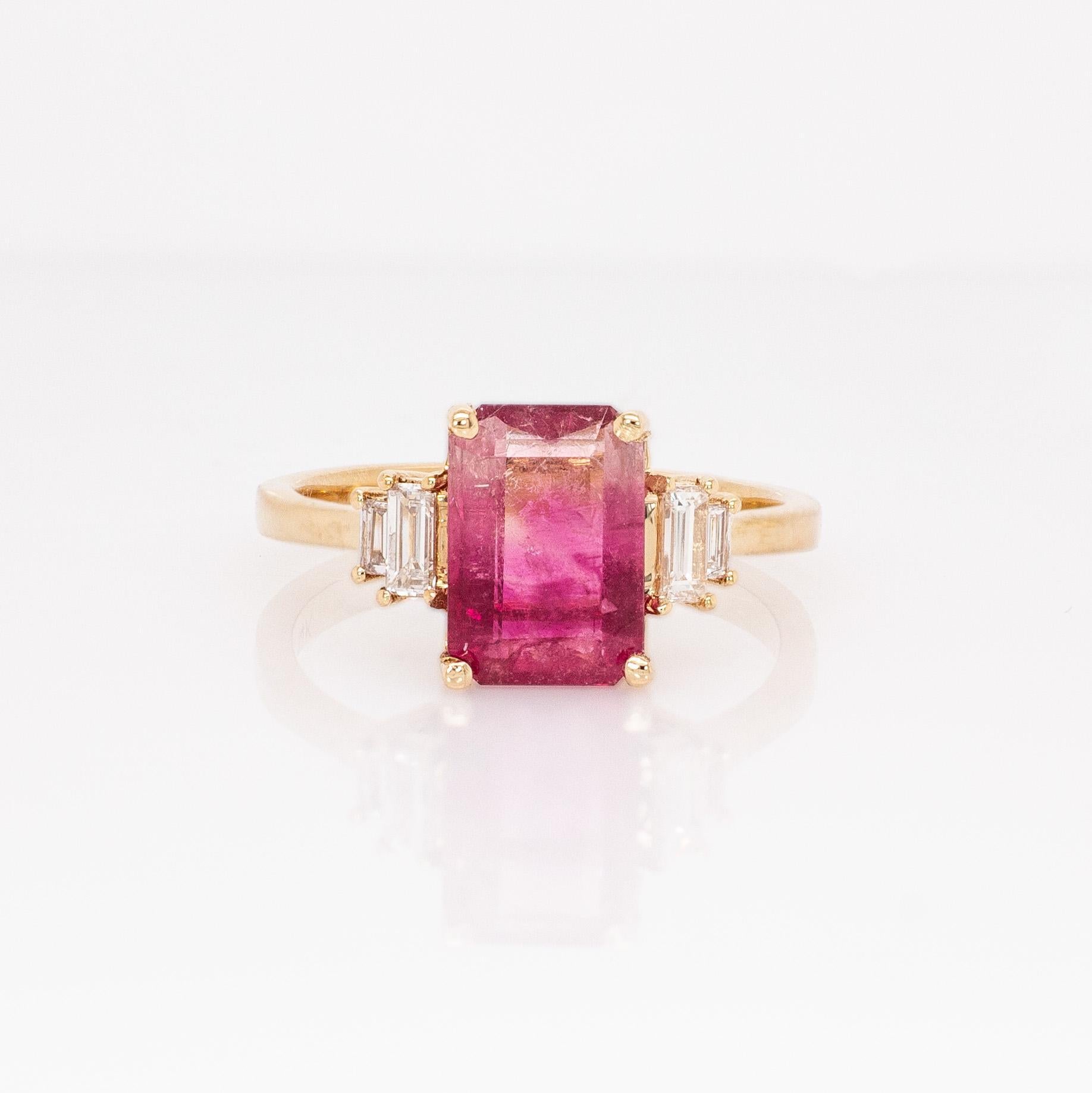 Contemporaneo Anello con tormalina bicolore da 2,3 carati e diamanti naturali: Oro massiccio 14k, 9x7mm in vendita