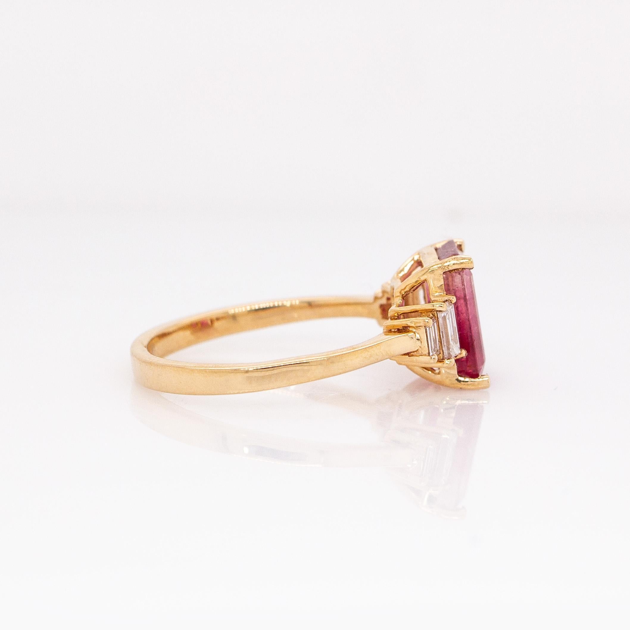 Anello con tormalina bicolore da 2,3 carati e diamanti naturali: Oro massiccio 14k, 9x7mm In condizioni Nuovo in vendita a Columbus, OH