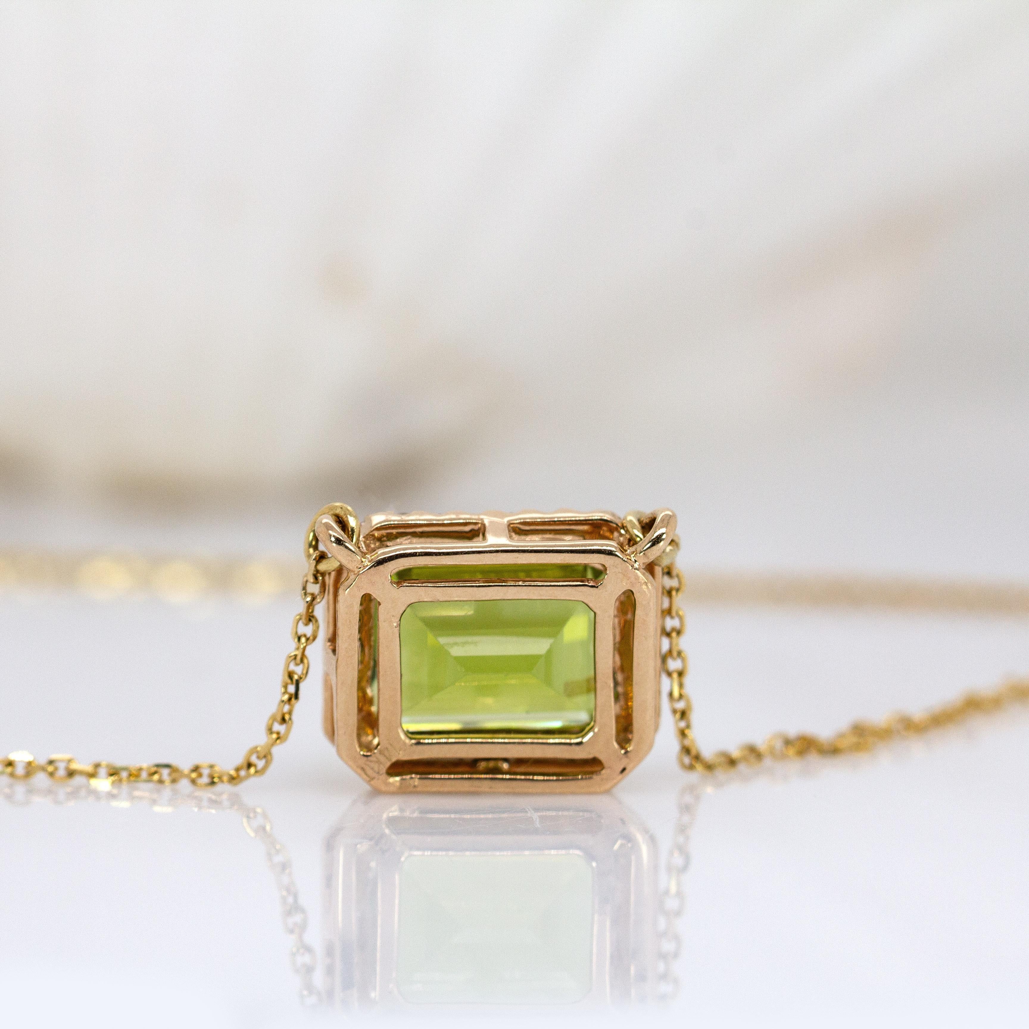Collier de péridot 2,3cts avec halo de diamant naturel : or massif 14K, chaîne attachée en vente 1