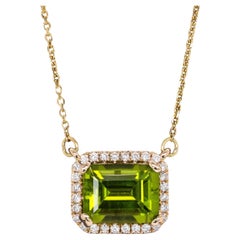 Collier de péridot 2,3cts avec halo de diamant naturel : or massif 14K, chaîne attachée