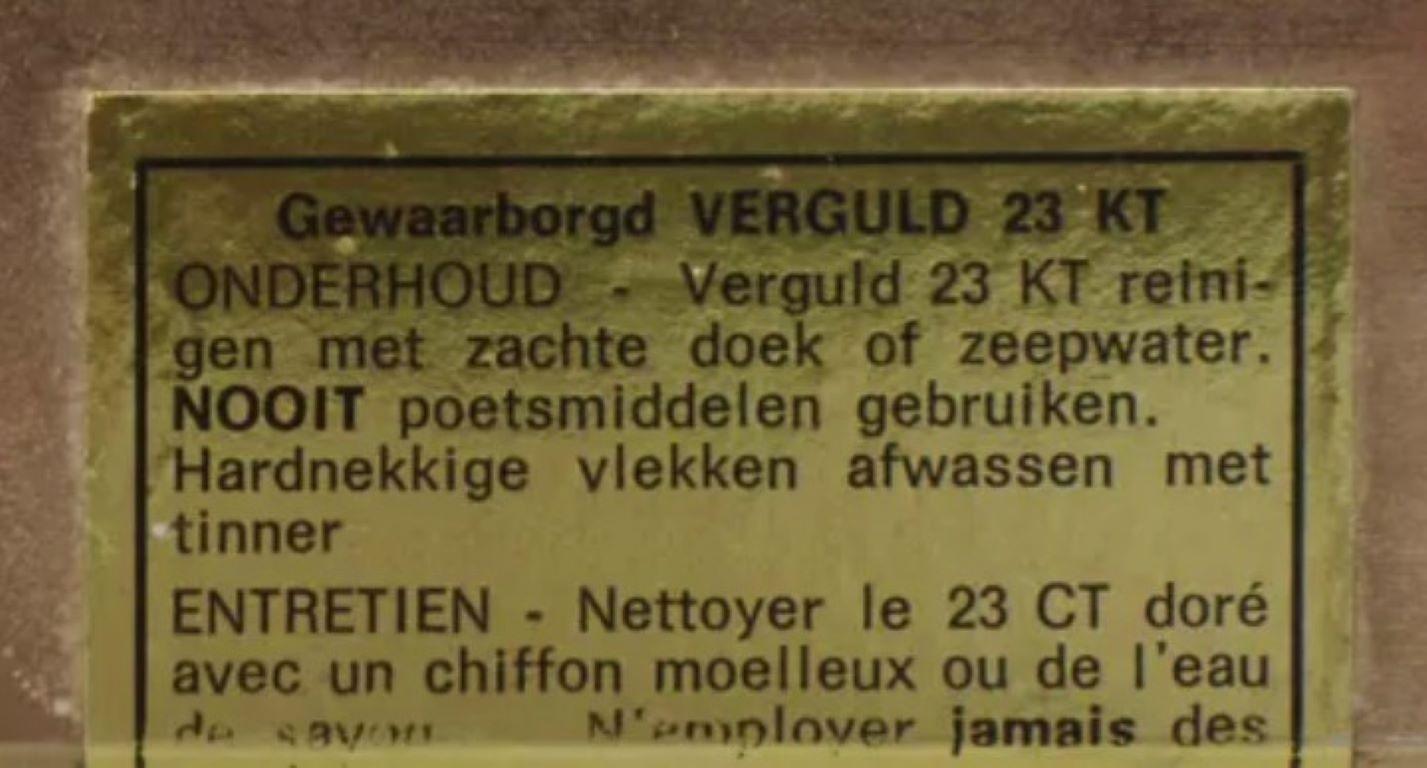 Table basse chromée Belgo plaquée Golt de 23 carats, 1970 en vente 2