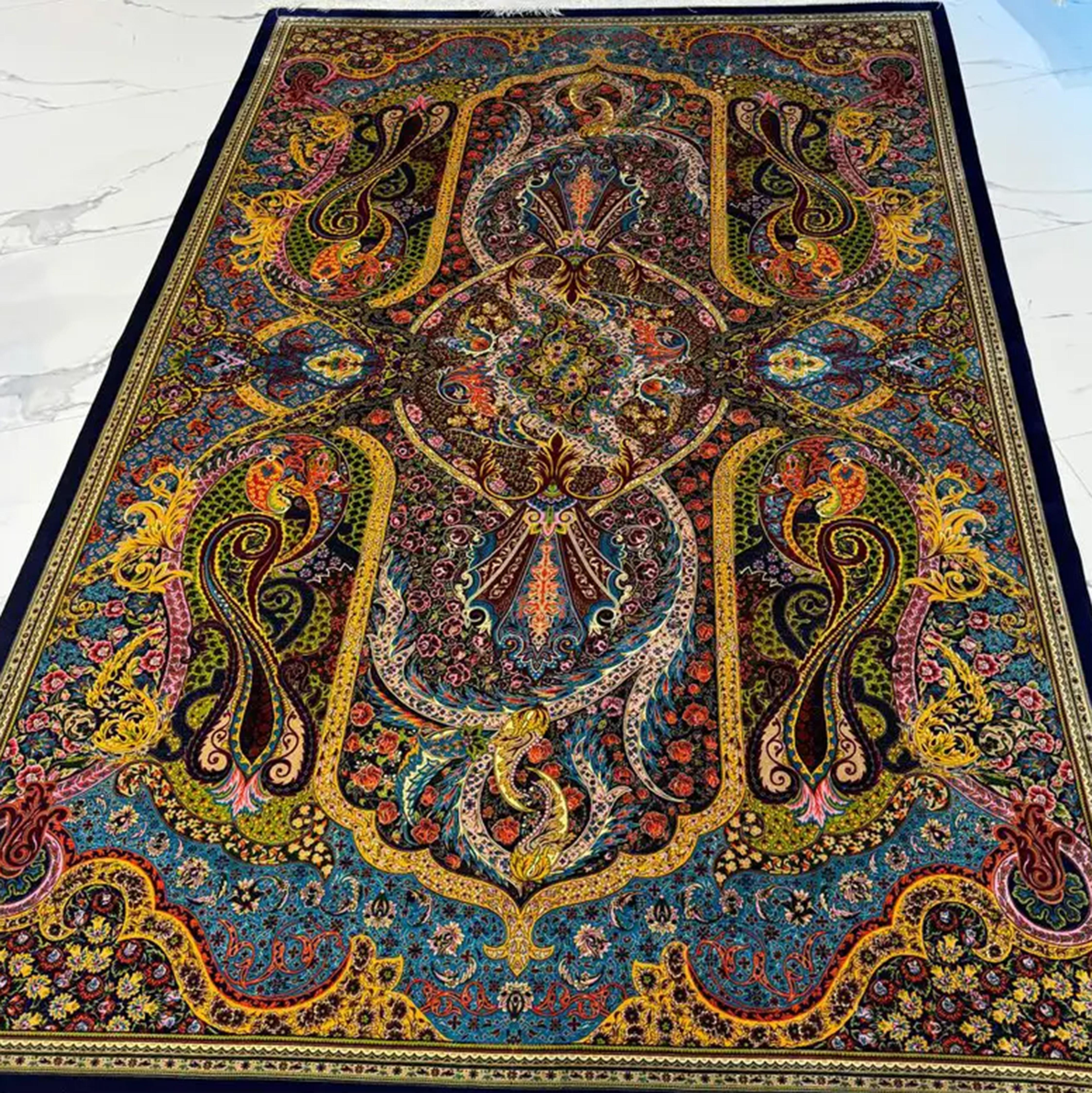Tapis persan Shah Abbasi avec médaillon et volutes cachemire dans les tons de bijoux en vente 1