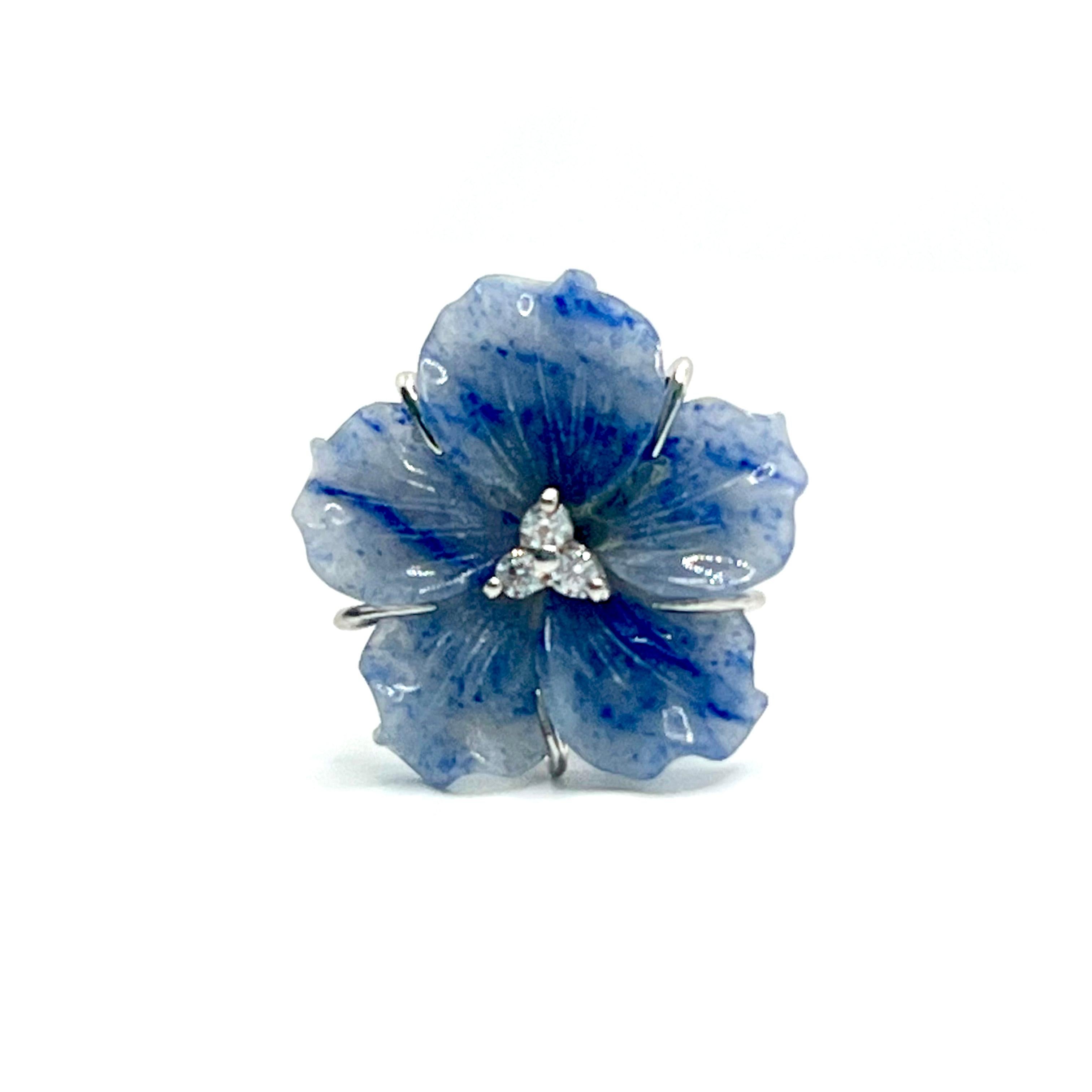 23mm Carved Blue Dumortierite Flower Earrings In New Condition For Sale In Los Angeles, CA