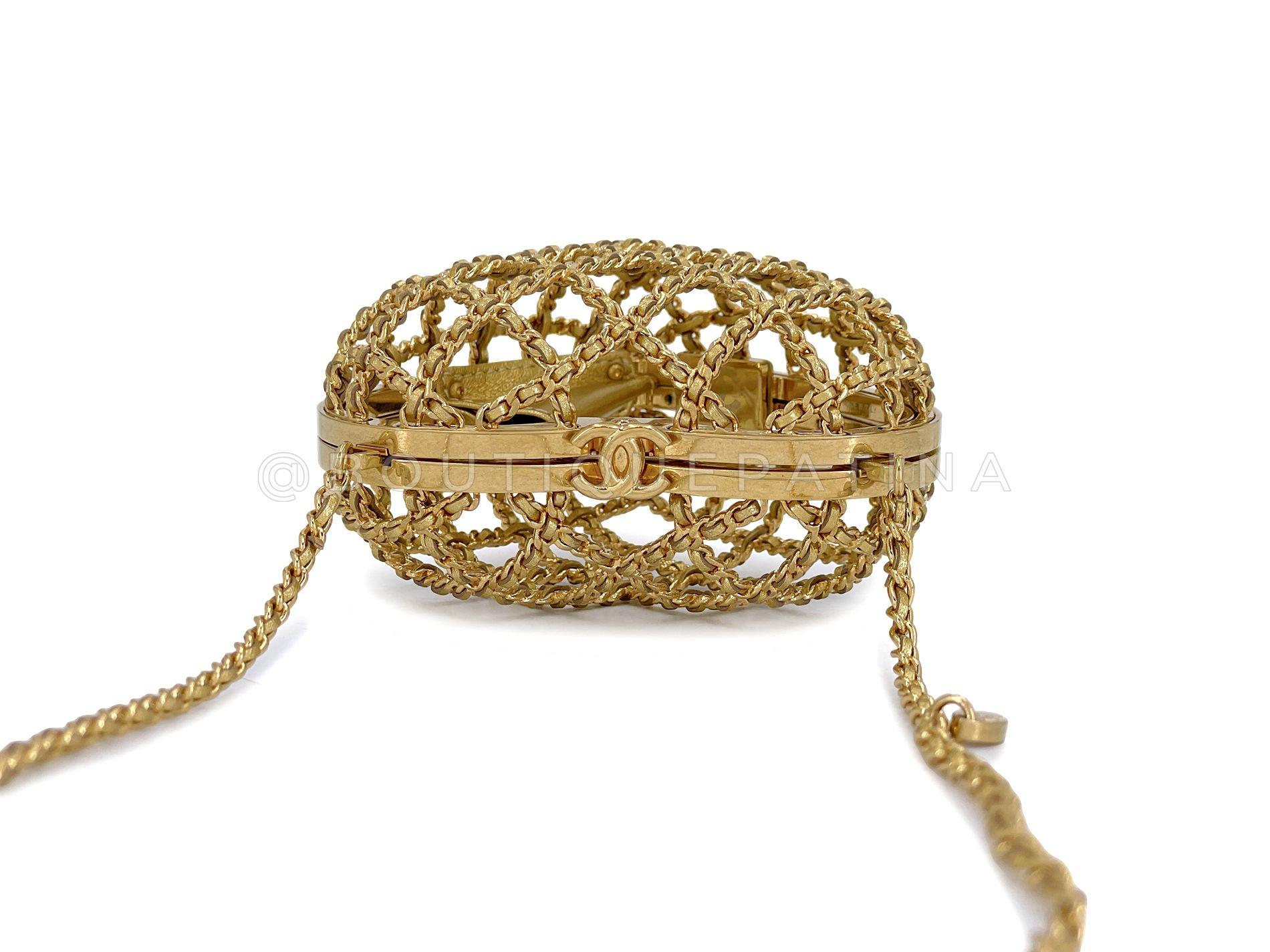 Donna 23S Chanel Cuore in gabbia Pochette da sera Oro Piccolo 68434 in vendita