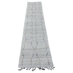 2'3 "x10'5" Tapis de course en laine nouée à la main, tissage marocain blanc, Design Line Zigzag