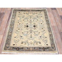 2'3"x3' Toque White Seeripe Heris Design Pure Wool Hand Knotted Mat Rug