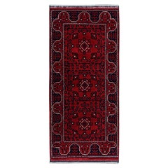 2'3 "x4'10" Berry Red Afghan Khamyab Tribal Design Wool Hand Knotted Runner Rug (Tapis de course en laine nouée à la main)