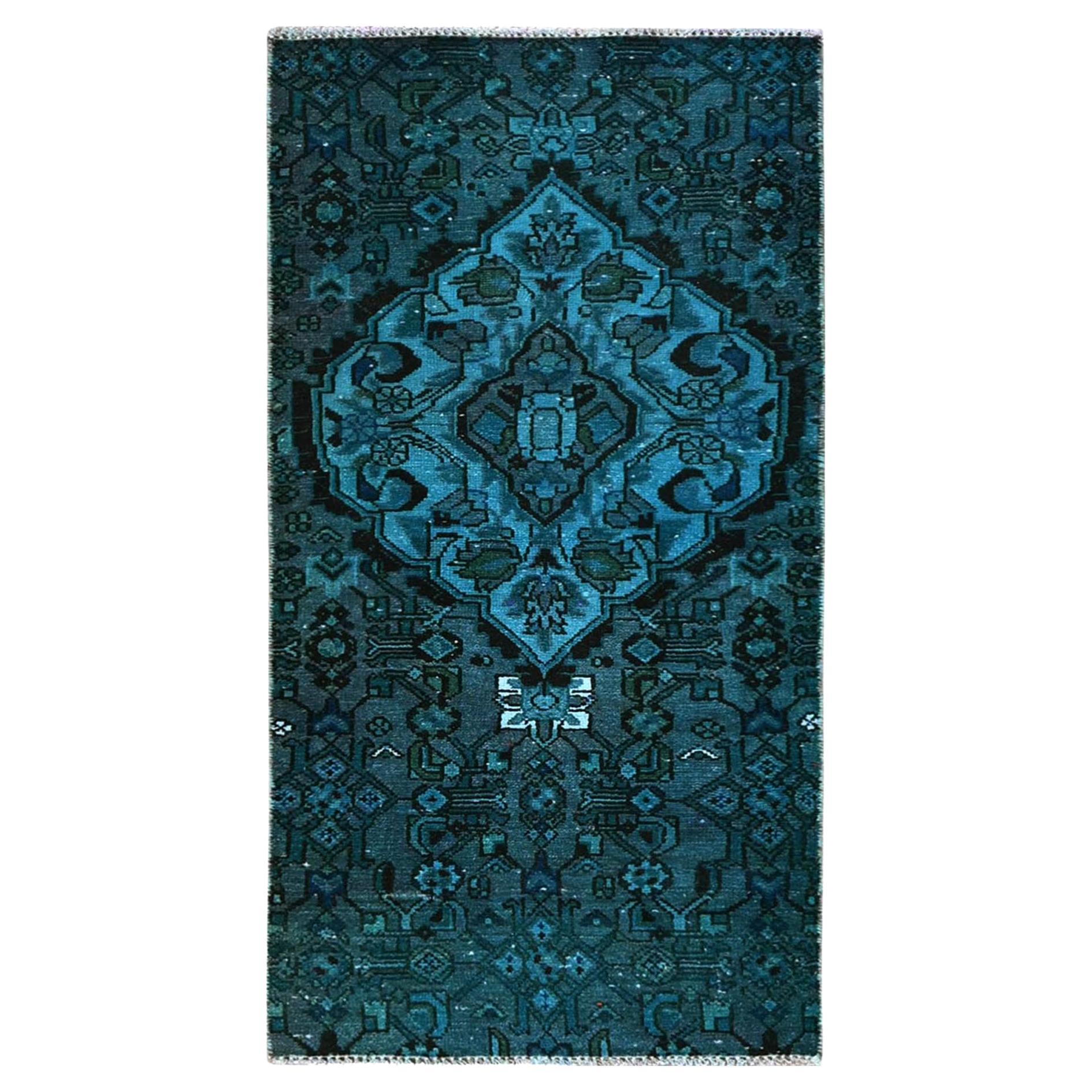 2'3"x4'5" Teal Overdyed Vintage Persischer Bakhtiar Handgeknüpfter Wollteppich Fragment Teal im Angebot