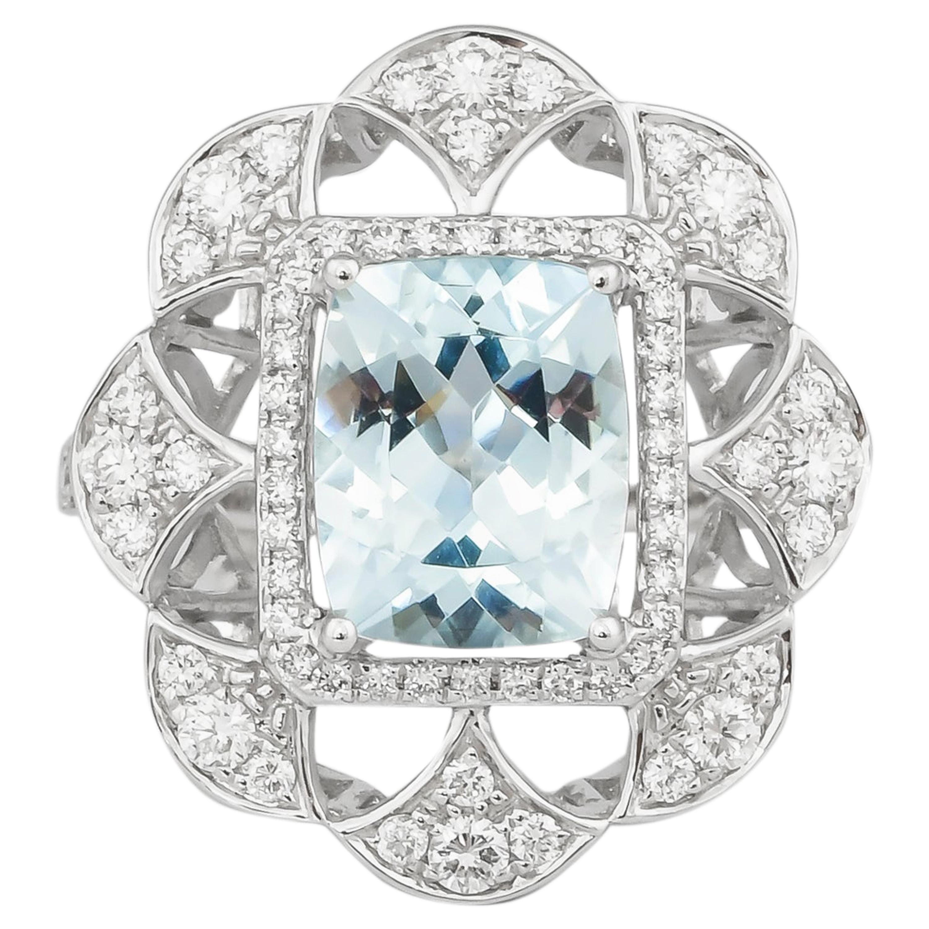2.4 Carat Aquamarine and Diamond Ring in 18 Karat White Gold For Sale