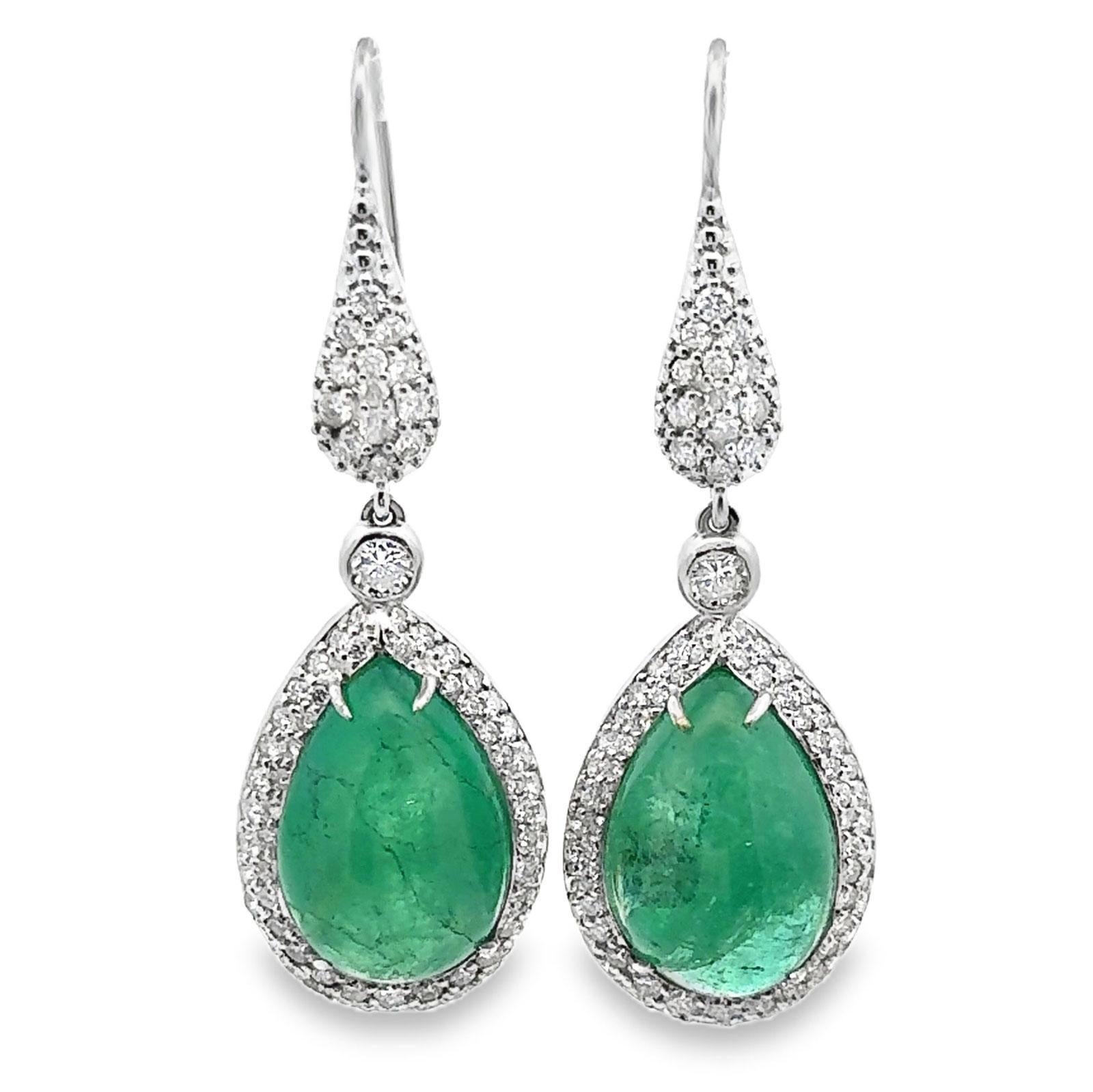 24-karätiger Cabochon-Smaragd-Diamant-Ohrhänger aus 18 Karat zweifarbigem Gold im Angebot 2