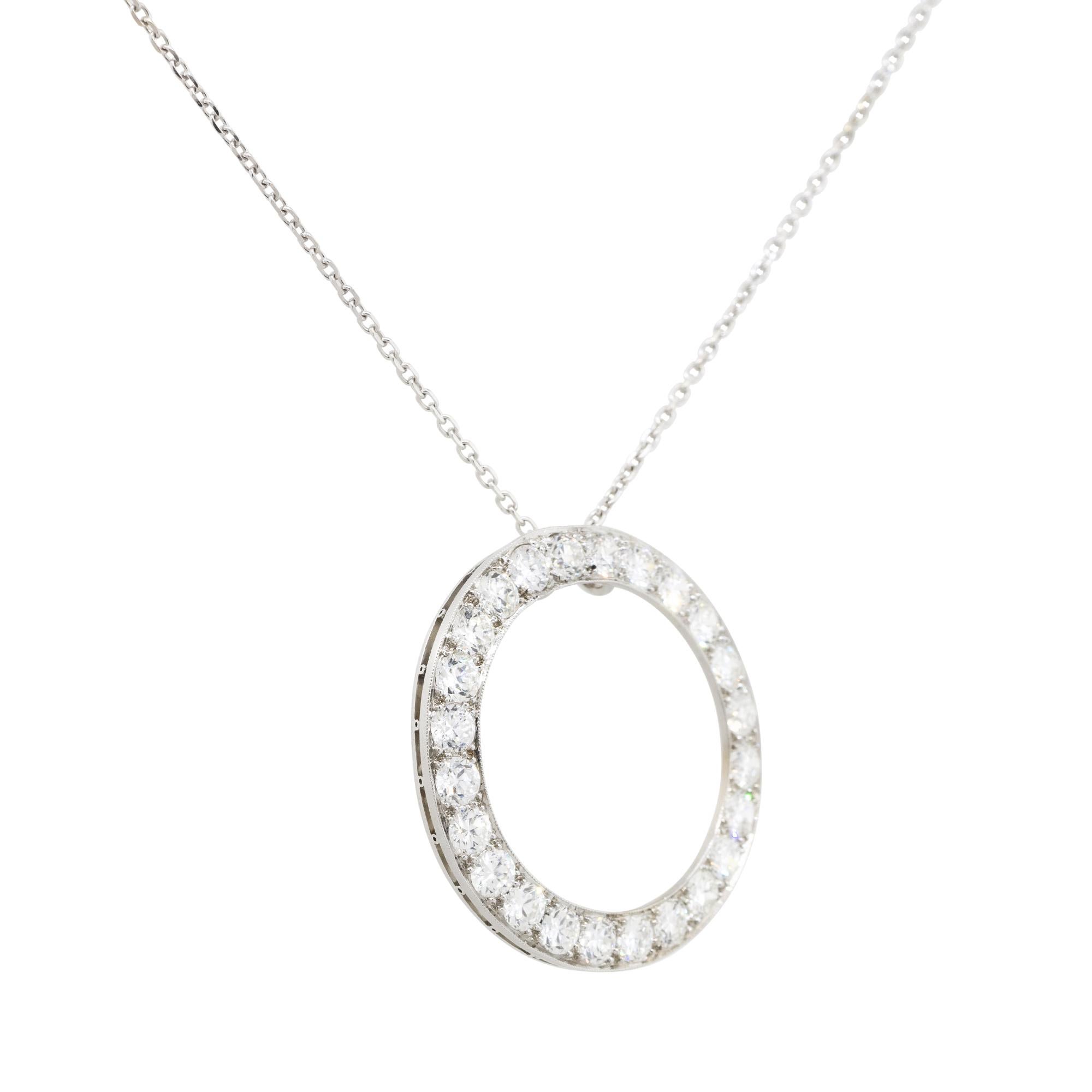 Modern 2.4 Carat Diamond Circle Pendant on Chain 14 Karat in Stock For Sale