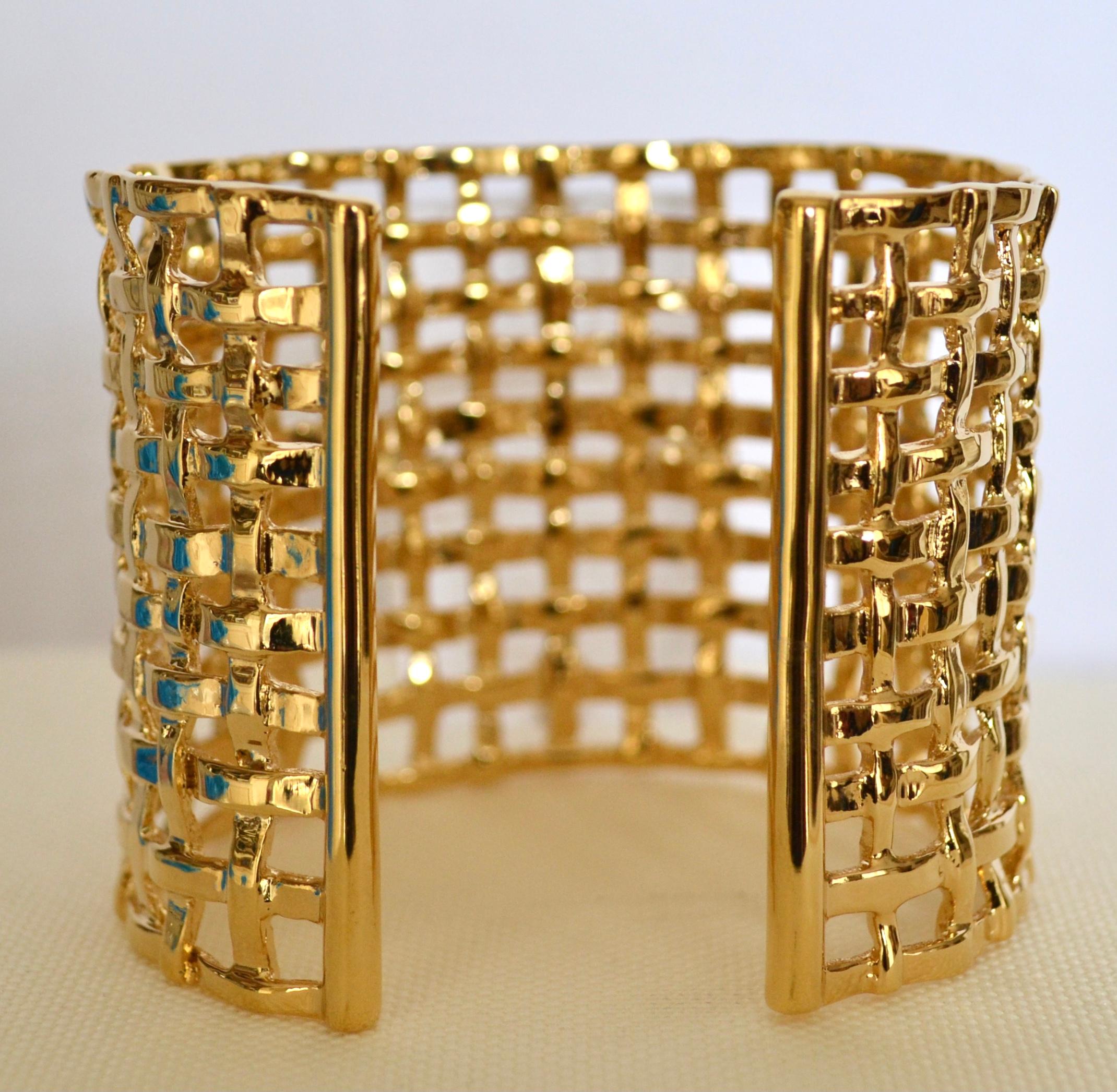 24-Carat Gilded Bronze and Rock Crystal Cuff In New Condition In Virginia Beach, VA