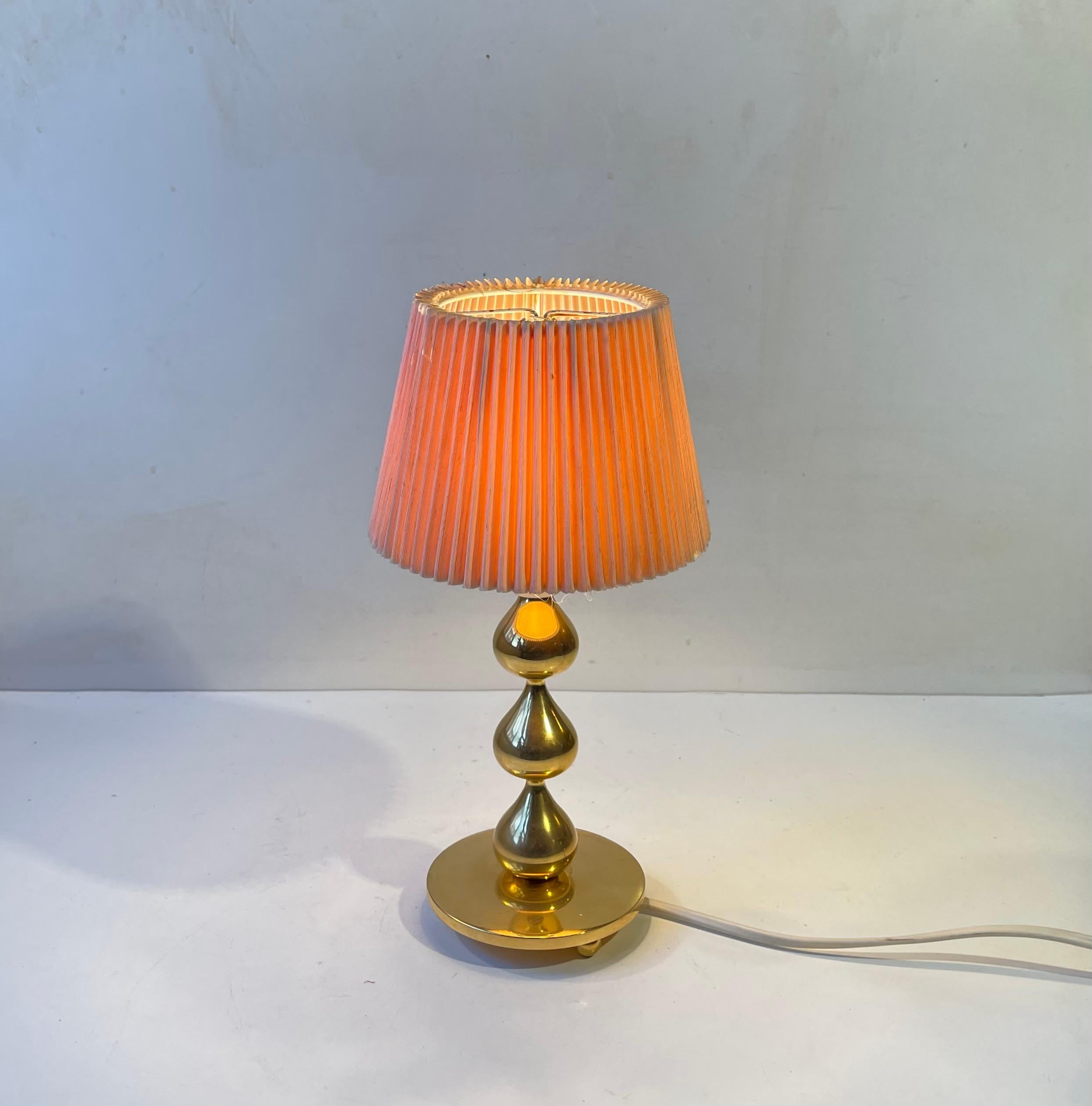 Scandinavian Modern 24 Carat Gold Plated Teardrop Table Lamp by Hugo Asmussen, Denmark, 1970s For Sale
