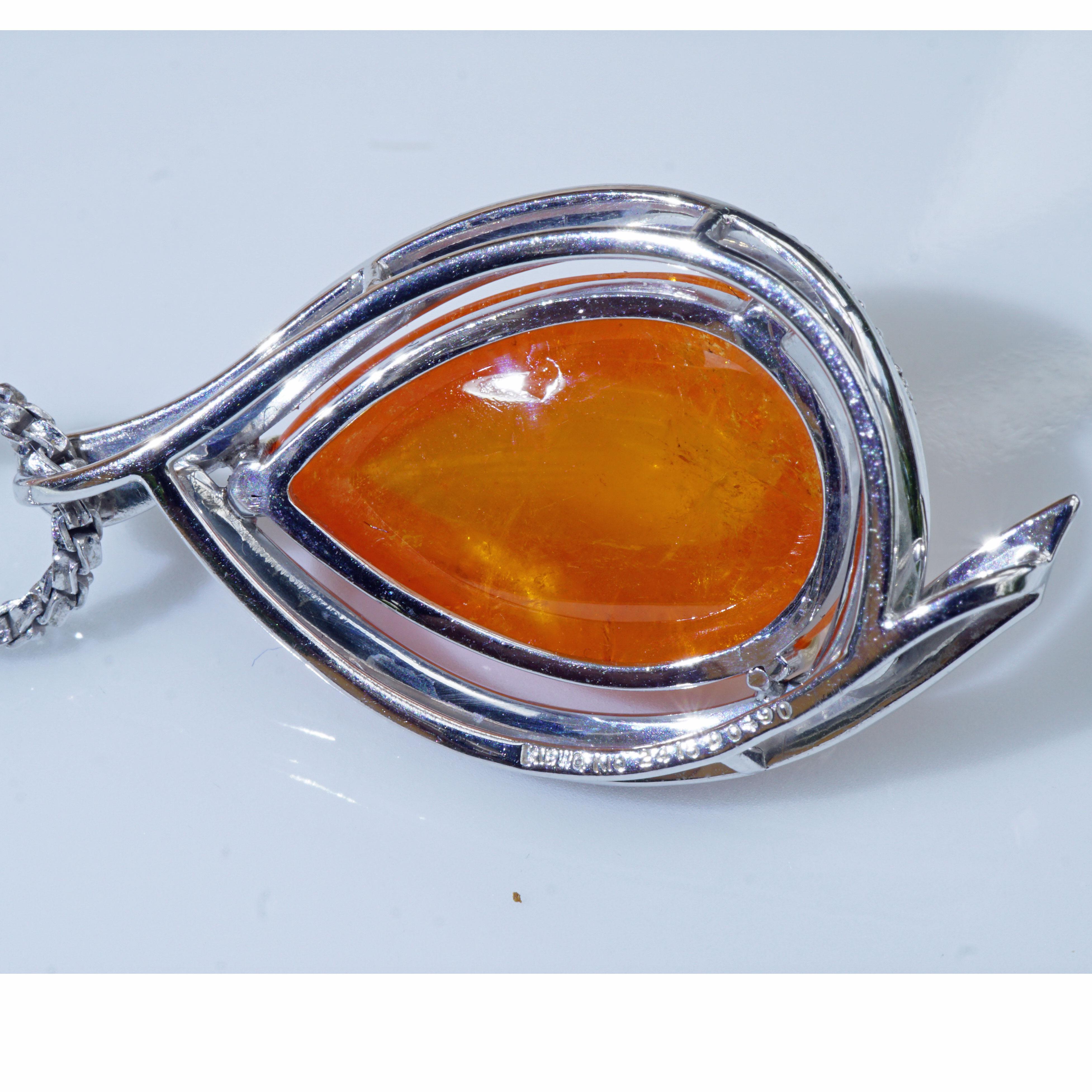 Taglio brillante 24 Carati Granato Mandarino Brillante Ciondolo Gioielli Master Class 0,50 ct TW VVS in vendita